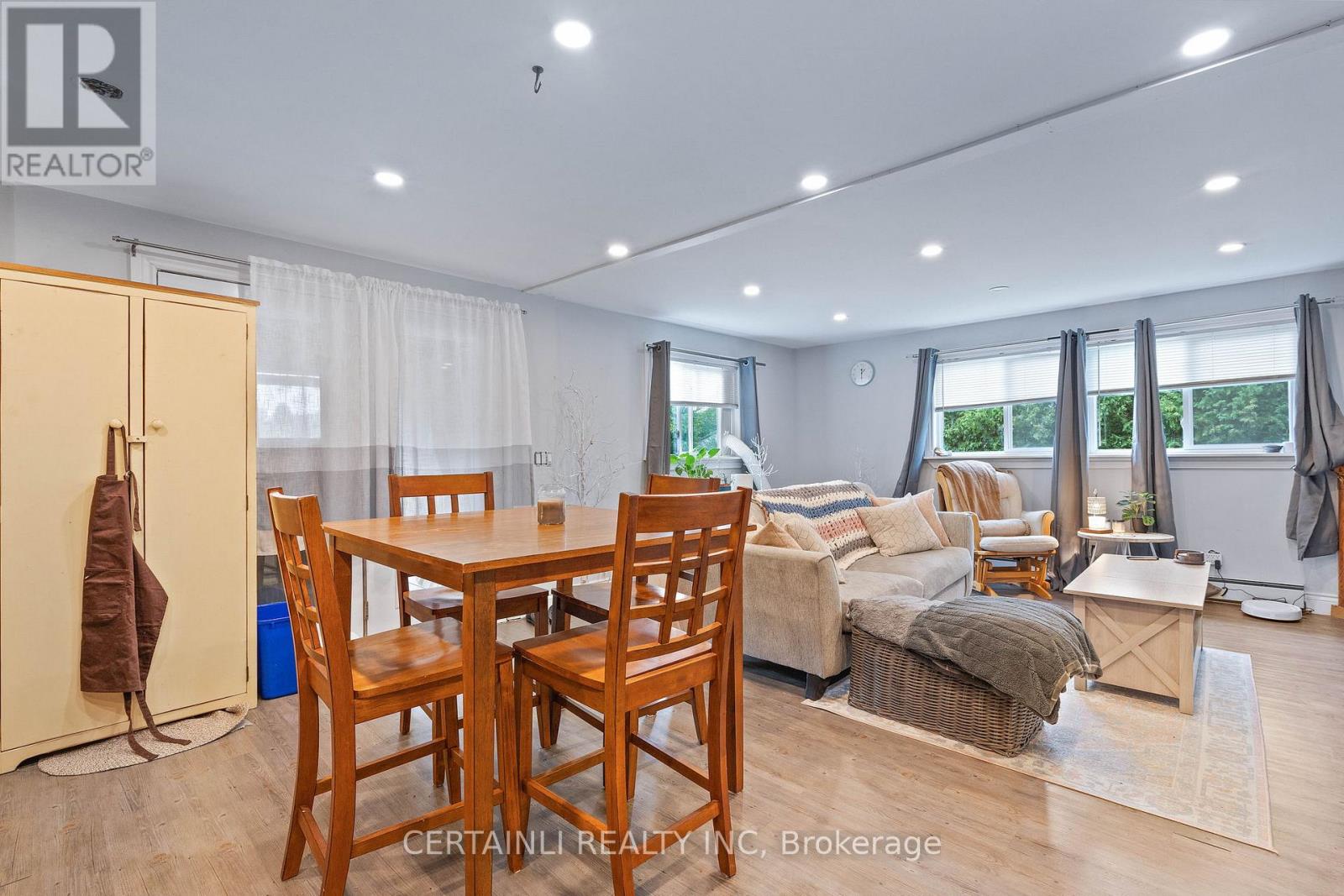 190 Ann Street, North Middlesex, Ontario  N0M 2K0 - Photo 16 - X12370536