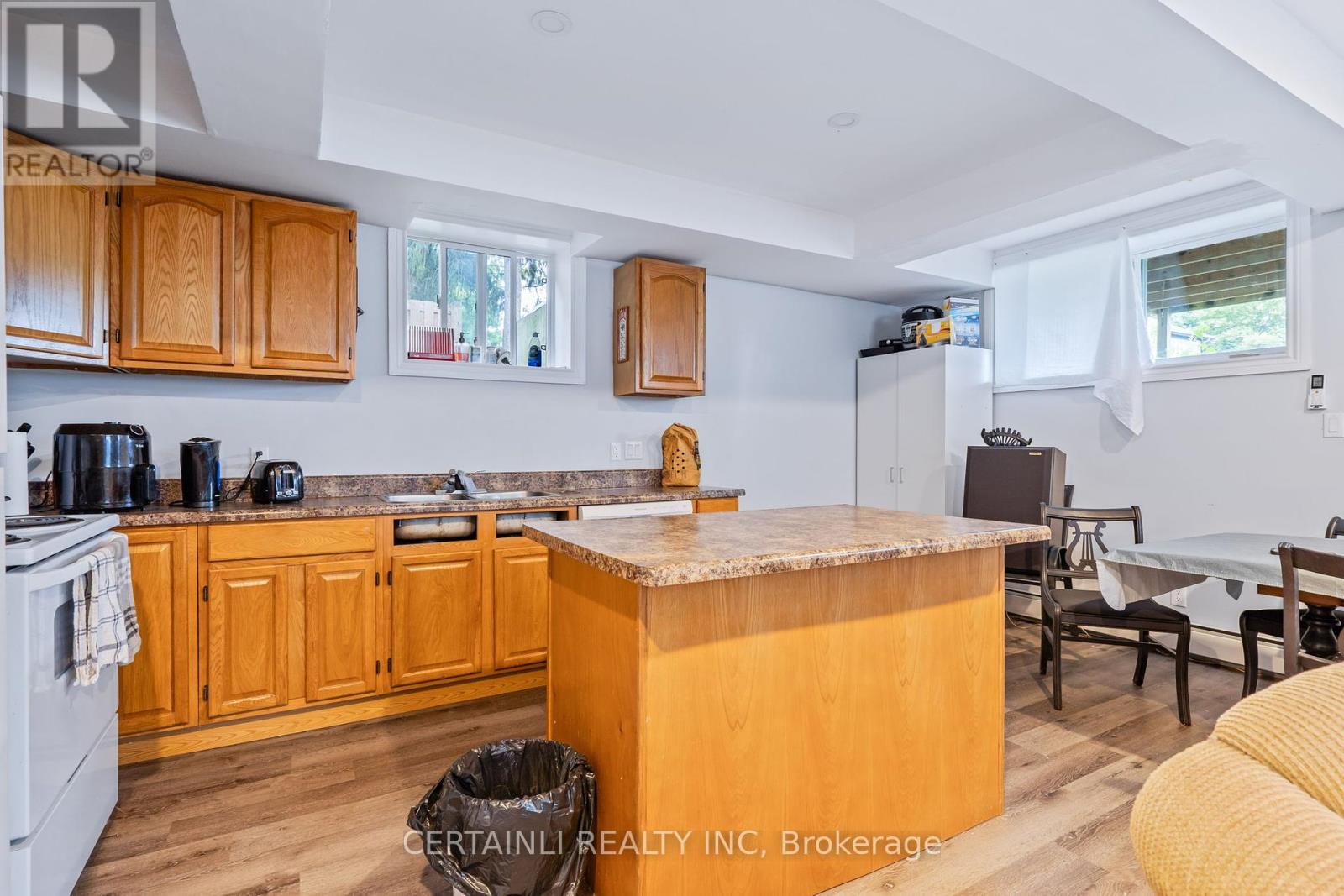 190 Ann Street, North Middlesex, Ontario  N0M 2K0 - Photo 34 - X12370536