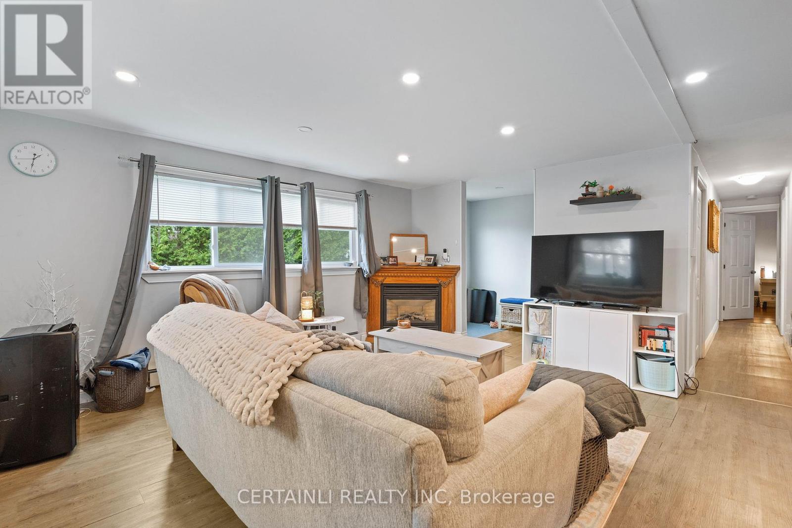 190 Ann Street, North Middlesex, Ontario  N0M 2K0 - Photo 8 - X12370536