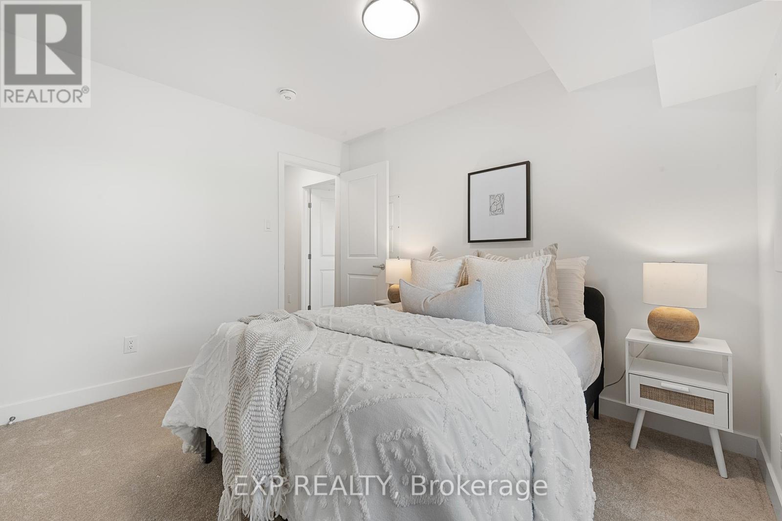 815 Silhouette Private, Ottawa, Ontario  K2J 4S3 - Photo 21 - X12370532