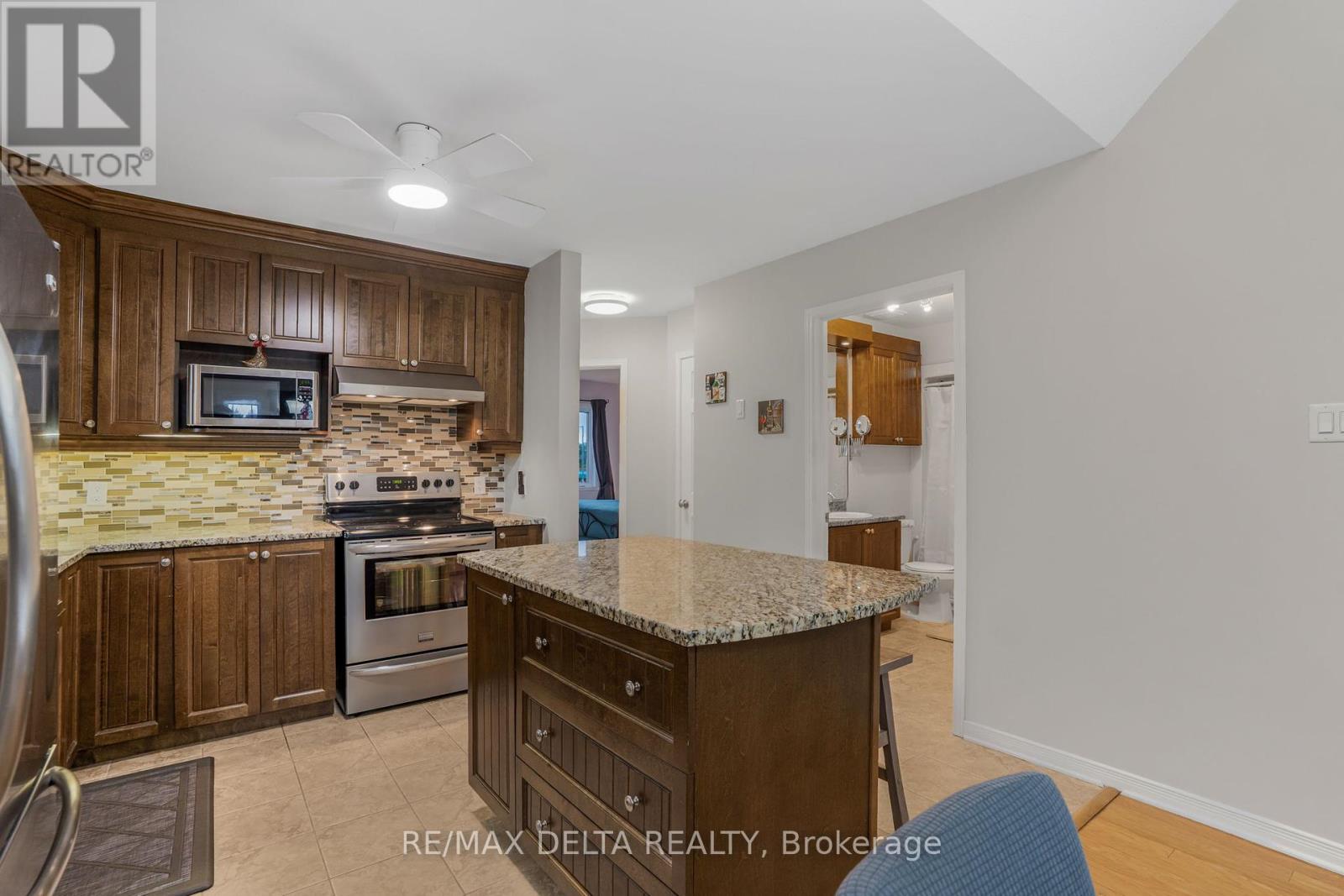 102 - 189 Eliot Street, Clarence-Rockland, Ontario  K4K 0G4 - Photo 12 - X12370538