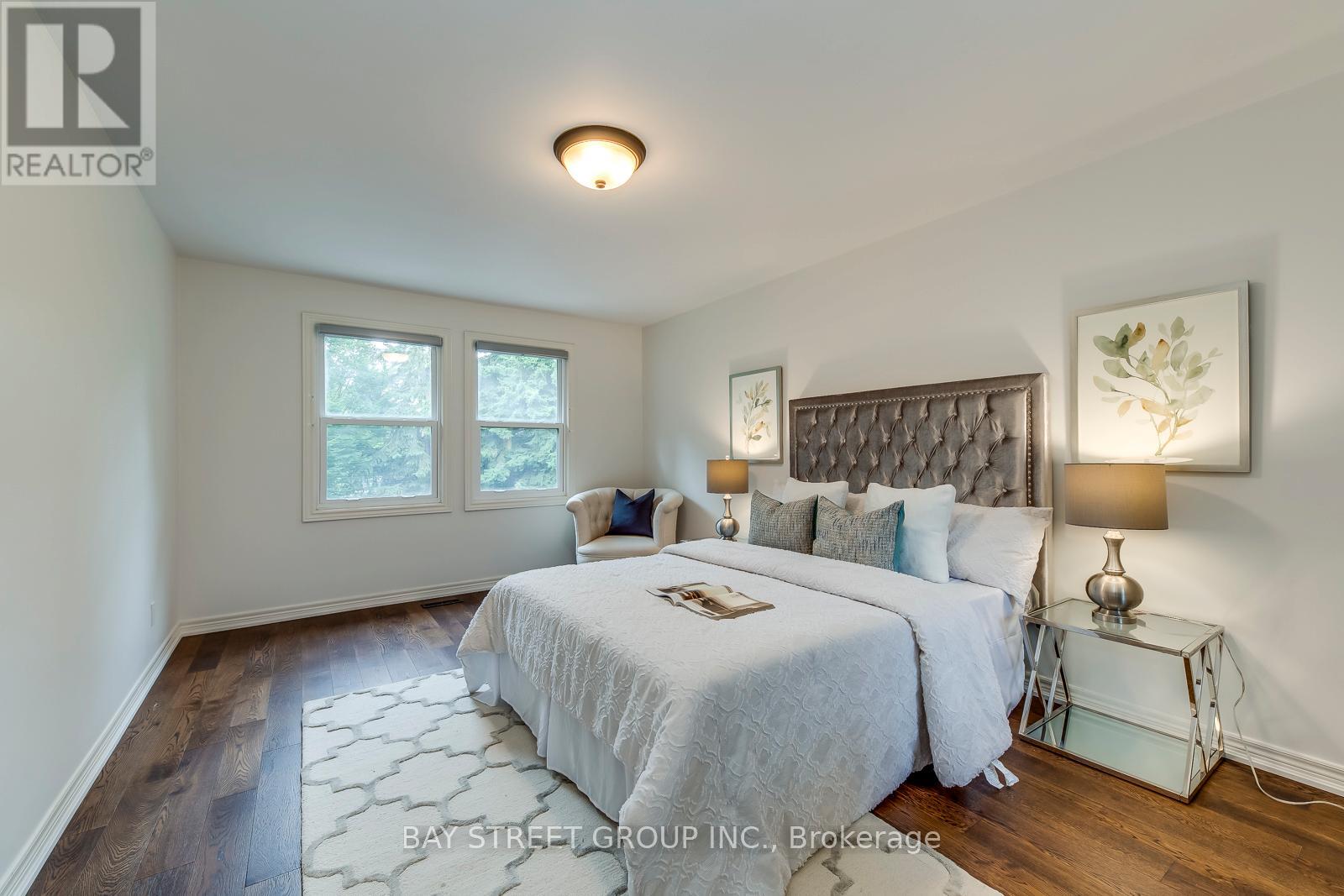 246 Beechfield Road, Oakville, Ontario  L6J 5H7 - Photo 32 - W12370430