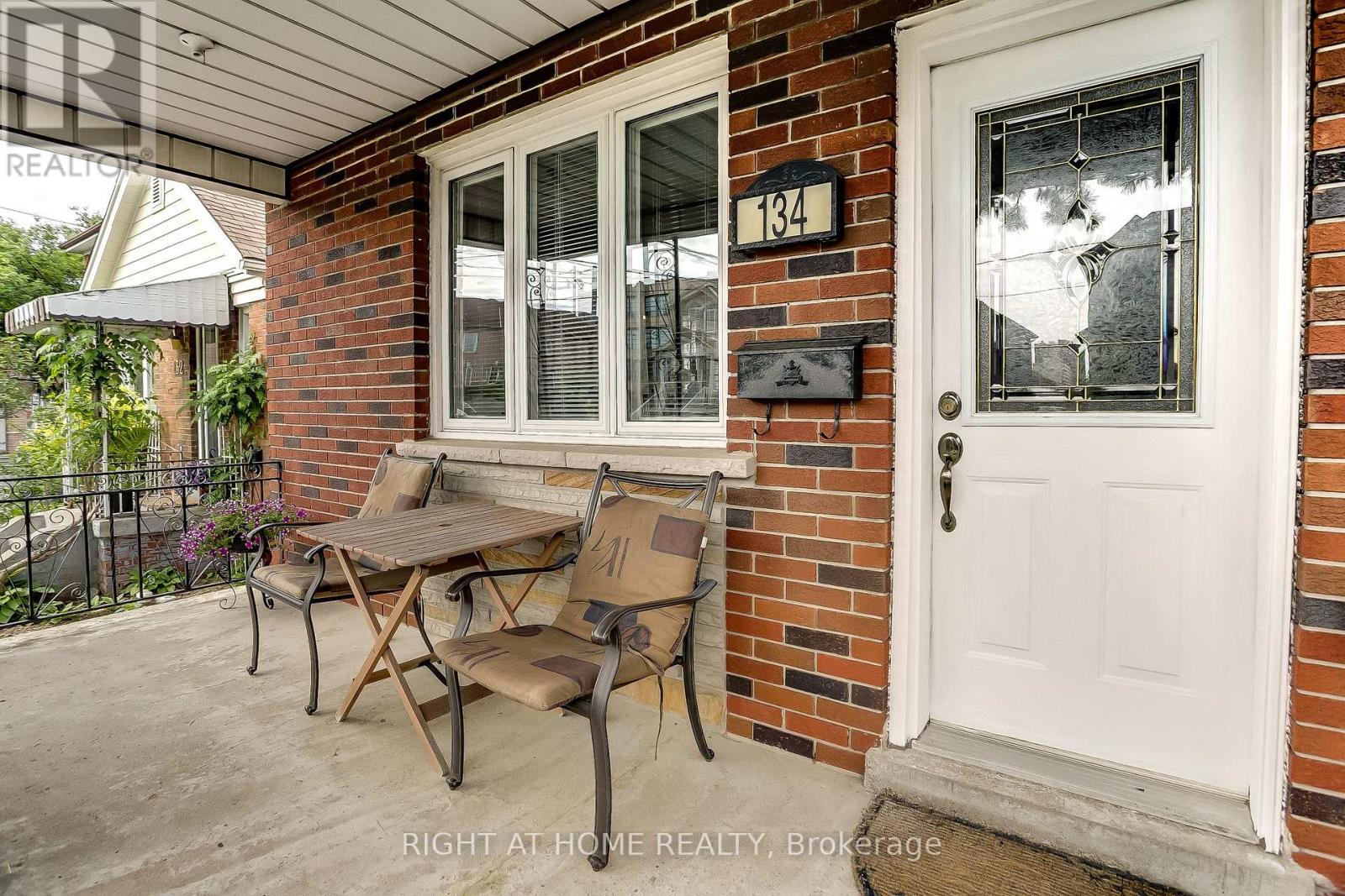 Property at 134 LOCKSLEY AVENUE image 5