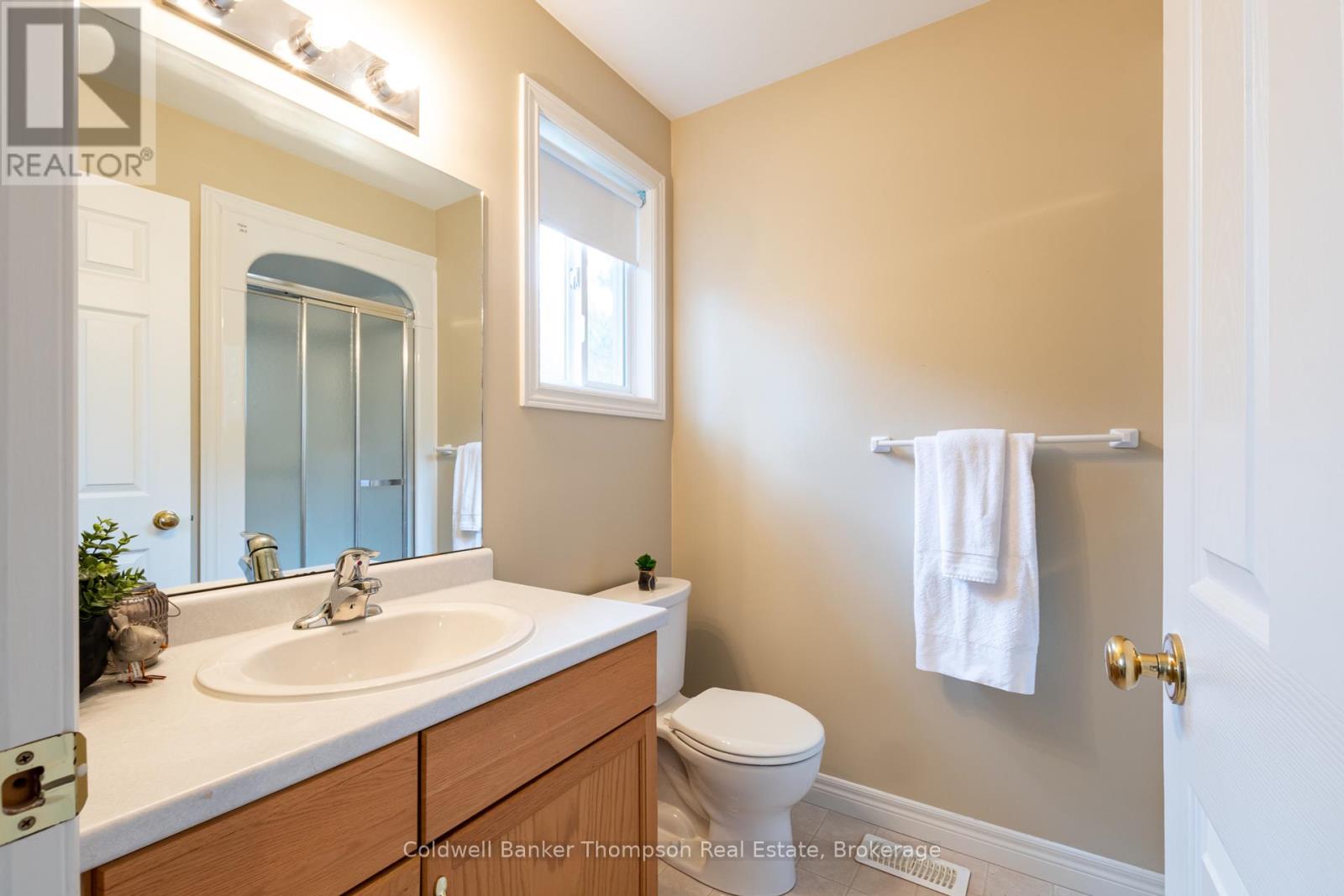 28 Kirbys Way, Huntsville, Ontario  P1H 2M5 - Photo 24 - X12370495