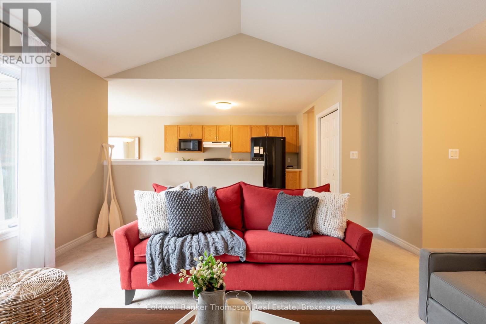 28 Kirbys Way, Huntsville, Ontario  P1H 2M5 - Photo 4 - X12370495