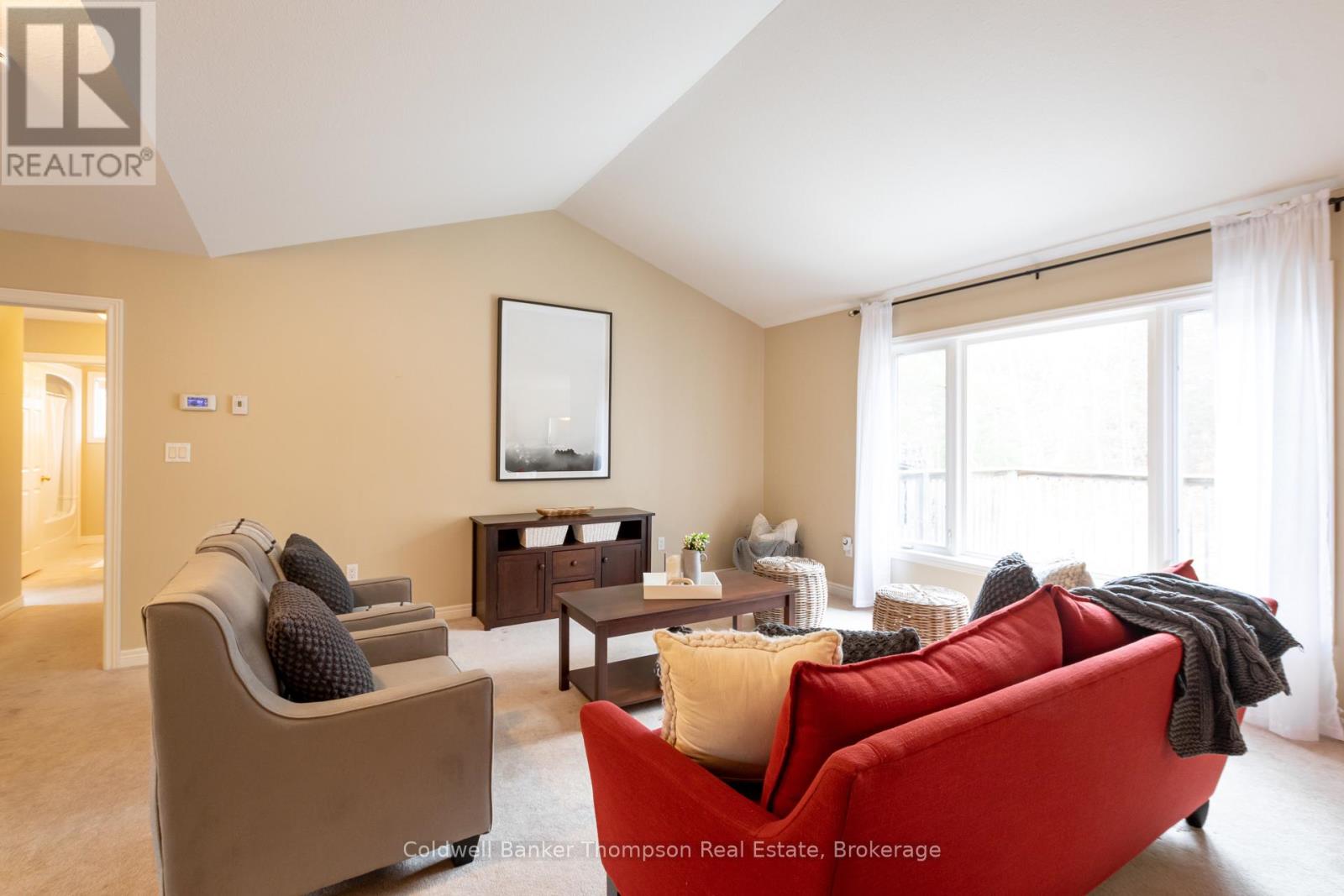 28 Kirbys Way, Huntsville, Ontario  P1H 2M5 - Photo 6 - X12370495