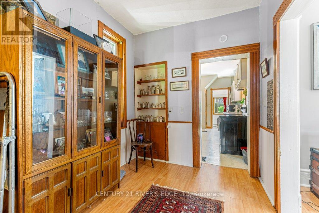 74 Garden Street, Brockville, Ontario  K6V 2C5 - Photo 15 - X12370577