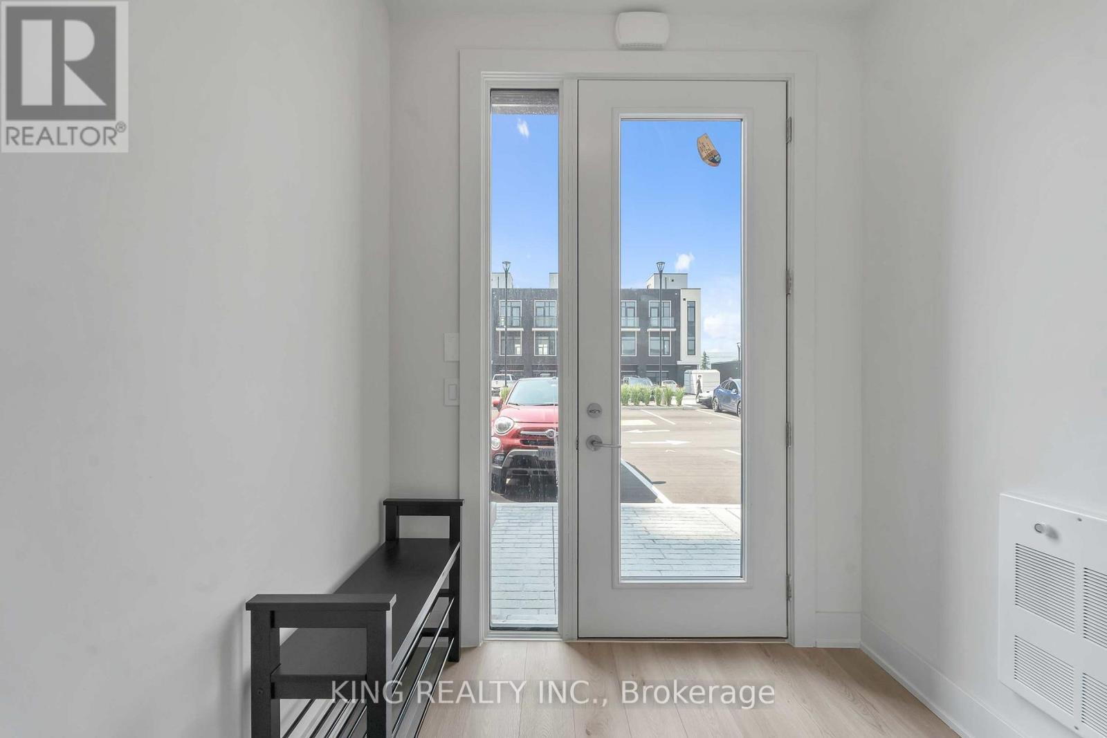 36 Andres Common, Grimsby, Ontario  L3M 0J2 - Photo 15 - X12370454