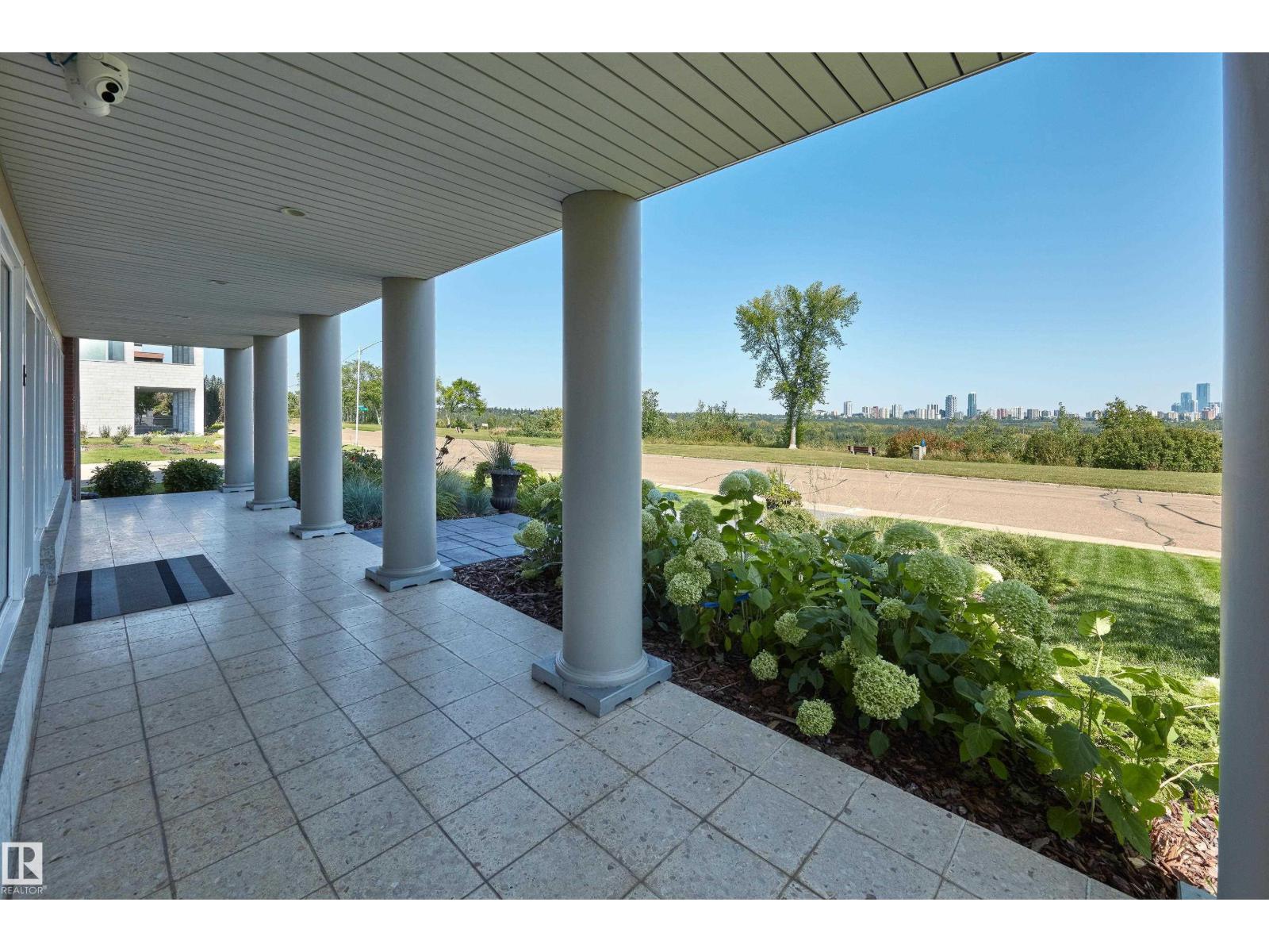 Property at 8928 VALLEYVIEW DR NW image 2