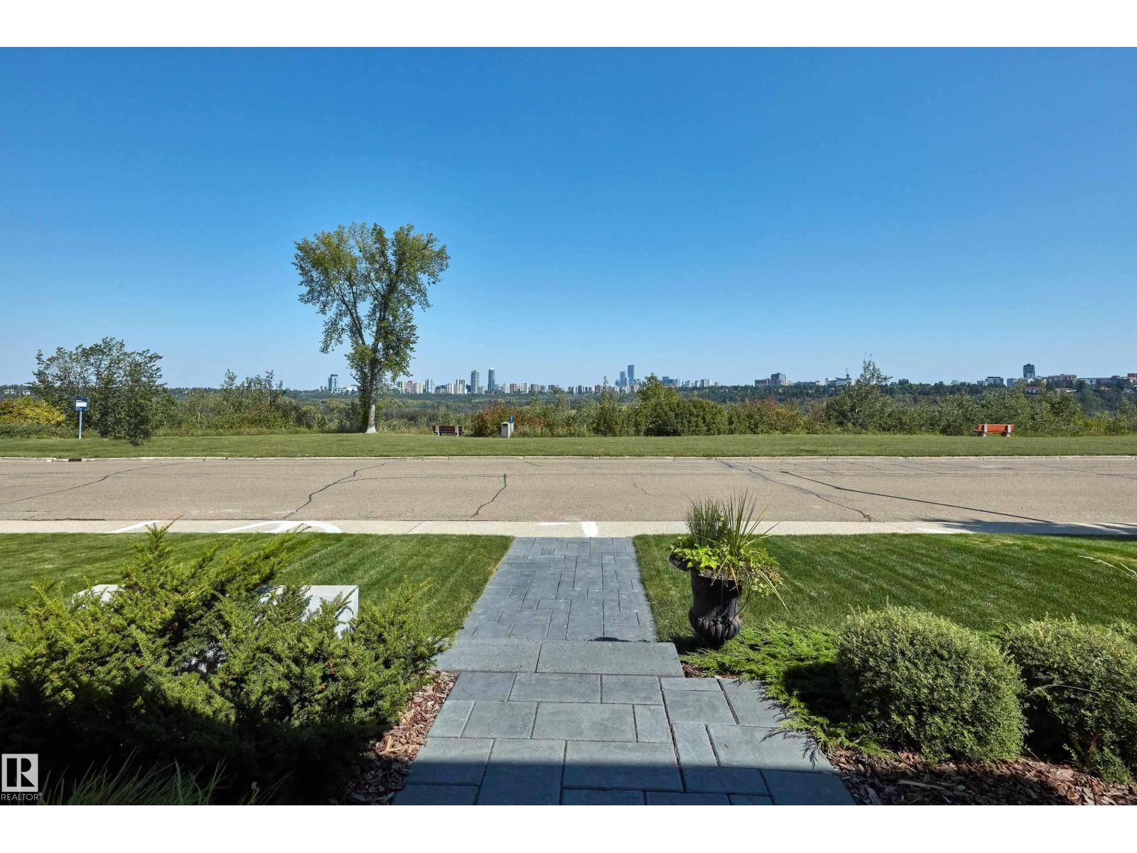 Property at 8928 VALLEYVIEW DR NW image 3