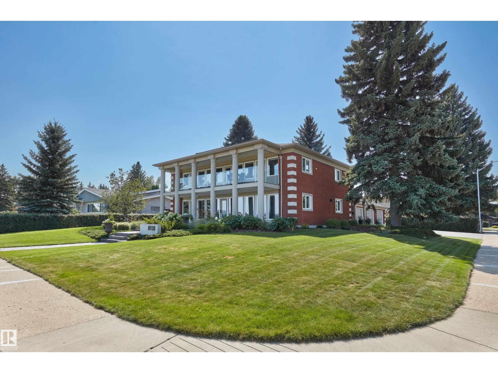 Property at 8928 VALLEYVIEW DR NW image 4