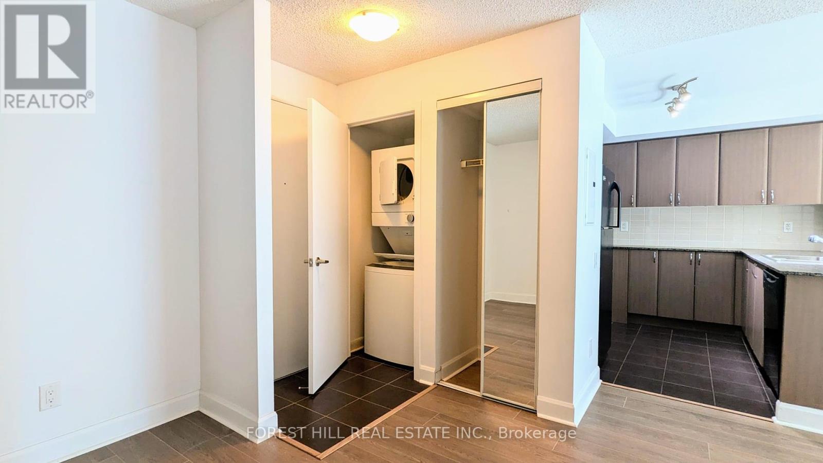 Property at 606 - 525 WILSON AVENUE image 4