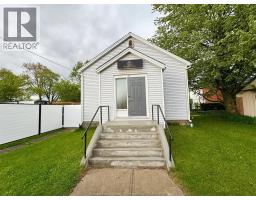 11 VICTORIA STREET, Wheatley, Ontario