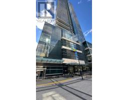 109 - 384 YONGE STREET, Toronto, Ontario