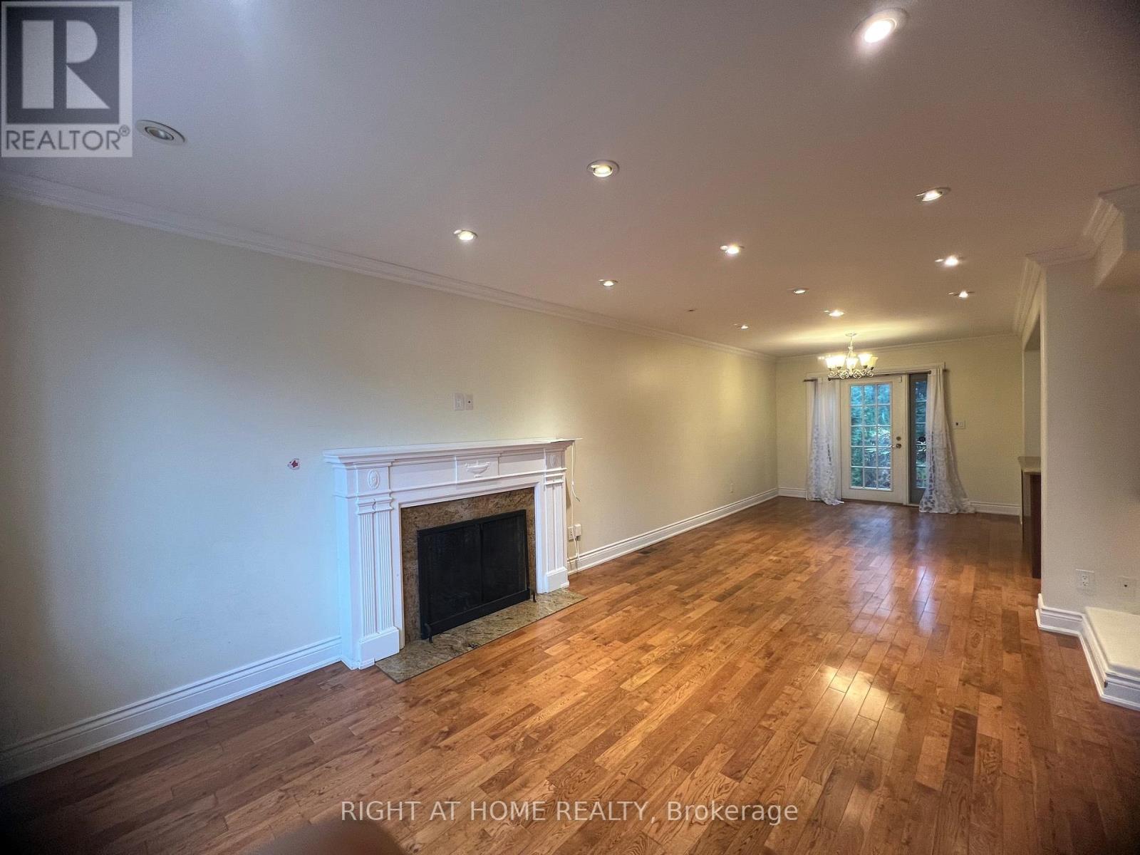 2105 Avenue Road, Toronto, Ontario  M5N 4A9 - Photo 4 - C12370511