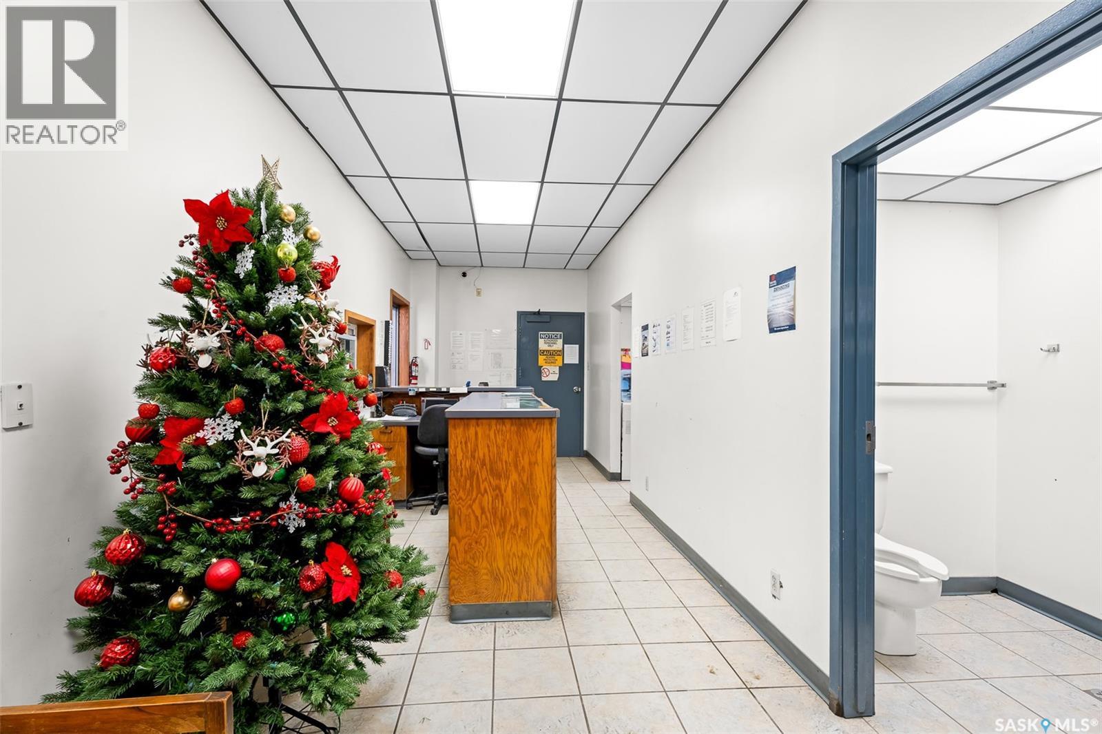 620 N Service Road W, Moose Jaw, Saskatchewan  S6H 7K7 - Photo 22 - SK988888