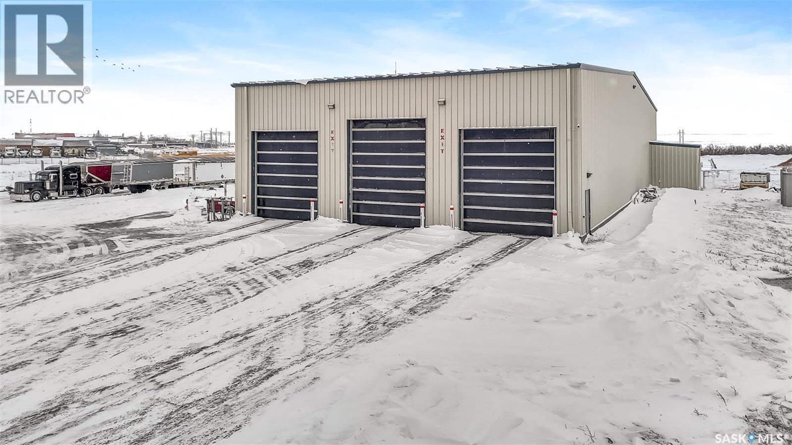 620 N Service Road W, Moose Jaw, Saskatchewan  S6H 7K7 - Photo 41 - SK988888