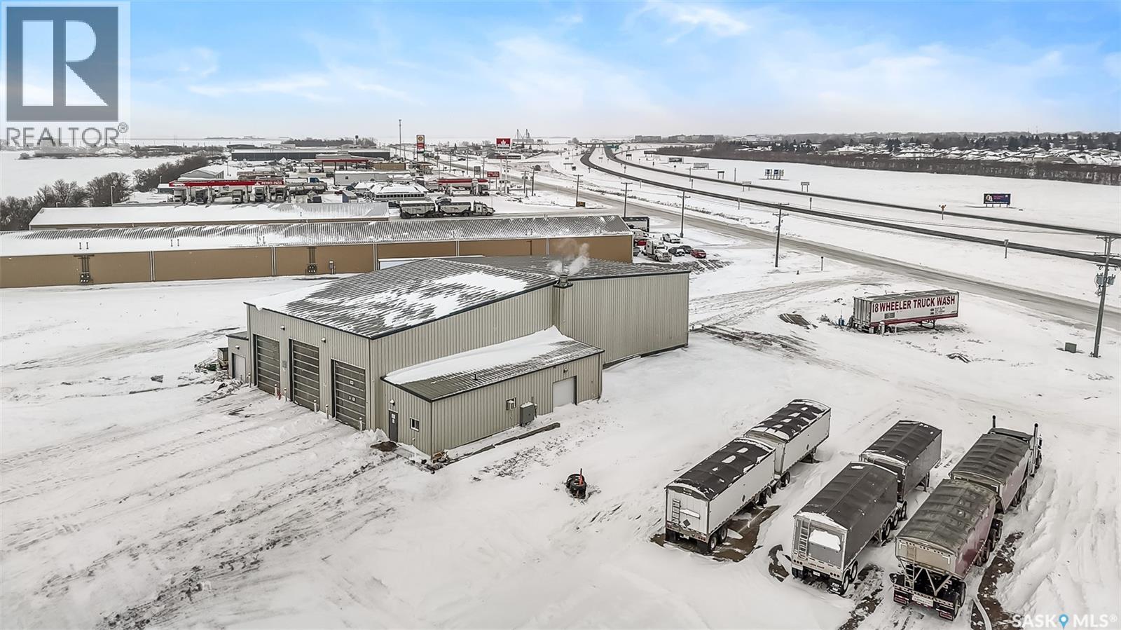 620 N Service Road W, Moose Jaw, Saskatchewan  S6H 7K7 - Photo 38 - SK988888