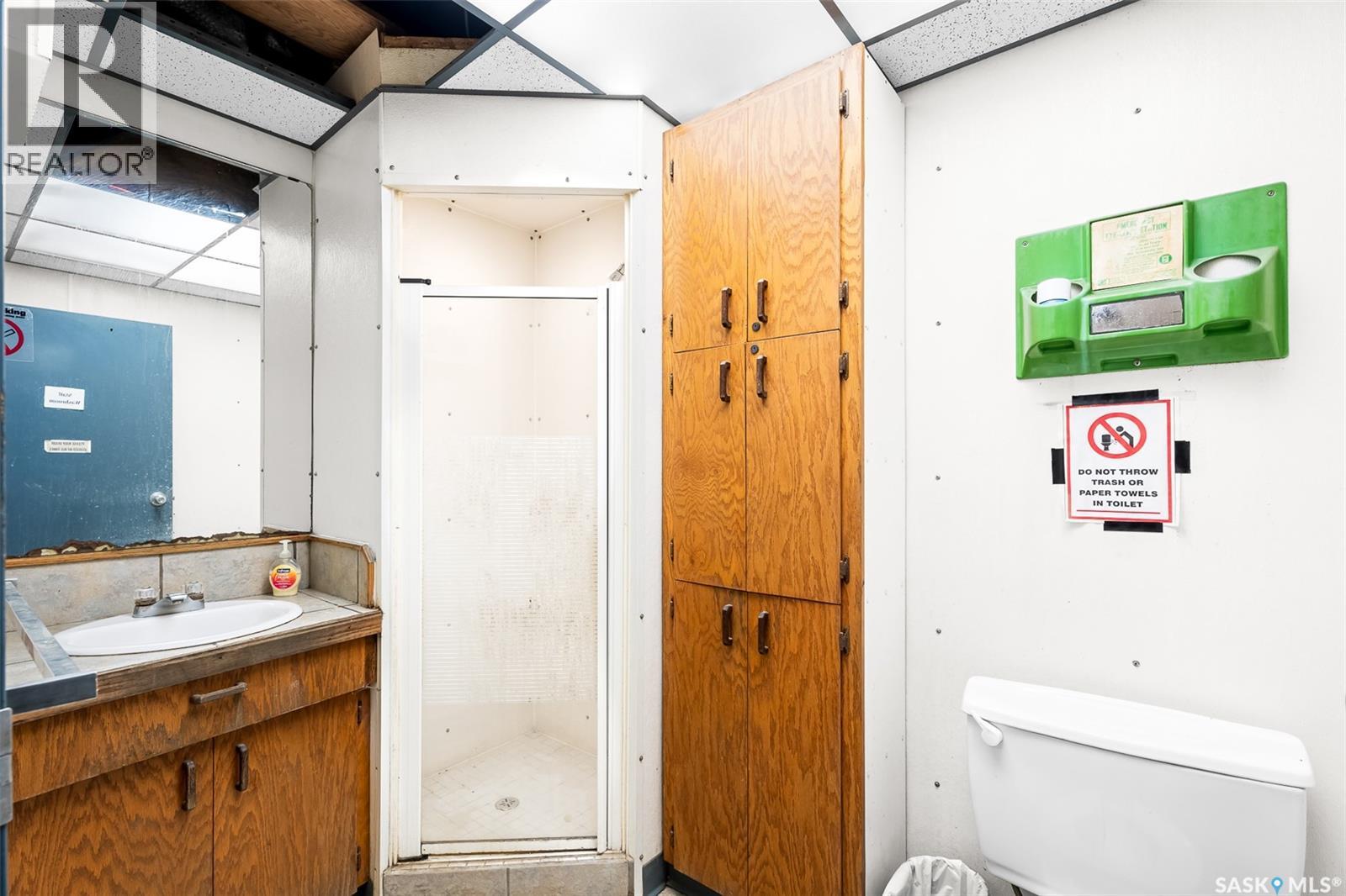 620 N Service Road W, Moose Jaw, Saskatchewan  S6H 7K7 - Photo 31 - SK988888