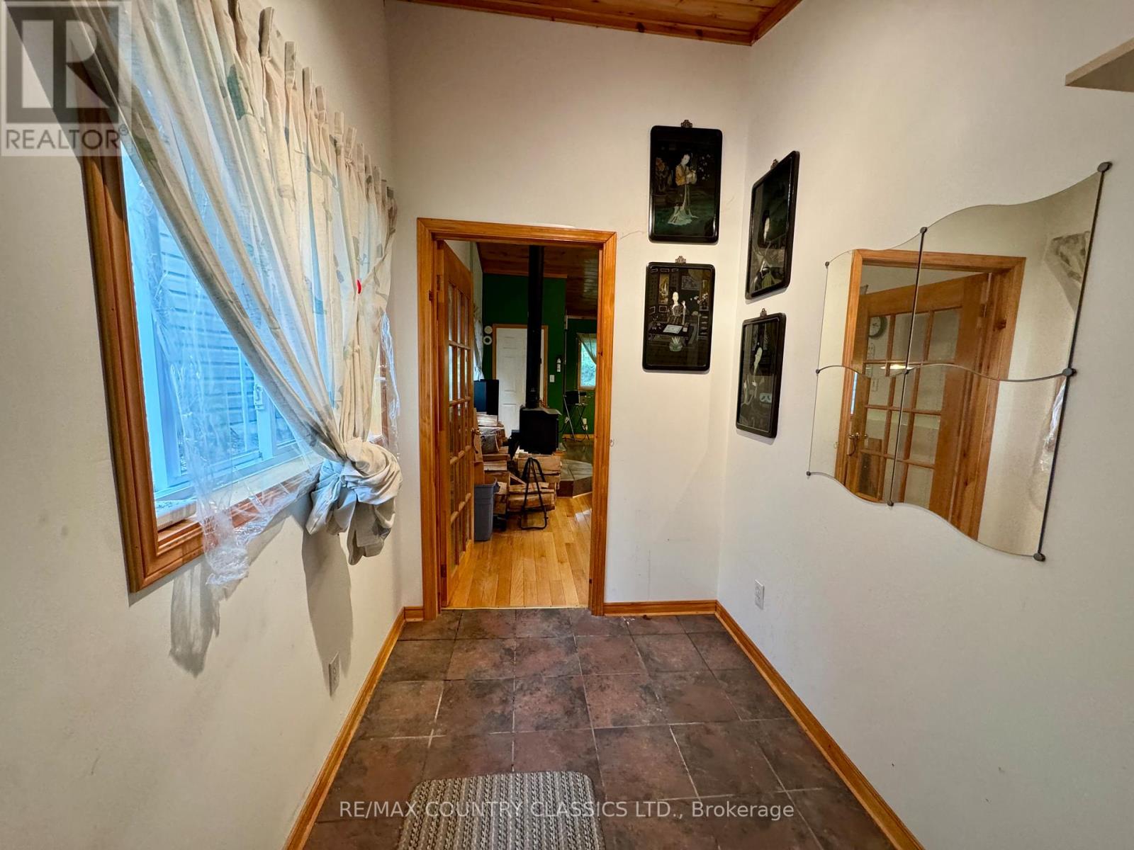 256 Elgin Road, Hastings Highlands, Ontario  K0L 2K0 - Photo 8 - X12370611