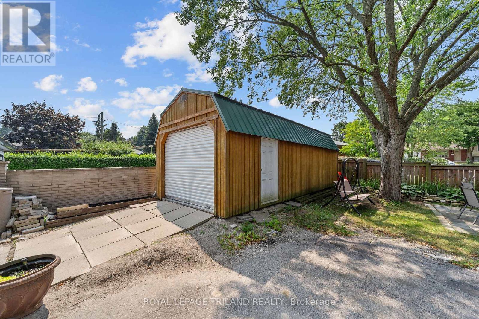 65 Almond Road, London South, Ontario  N5Z 4C7 - Photo 12 - X12370630