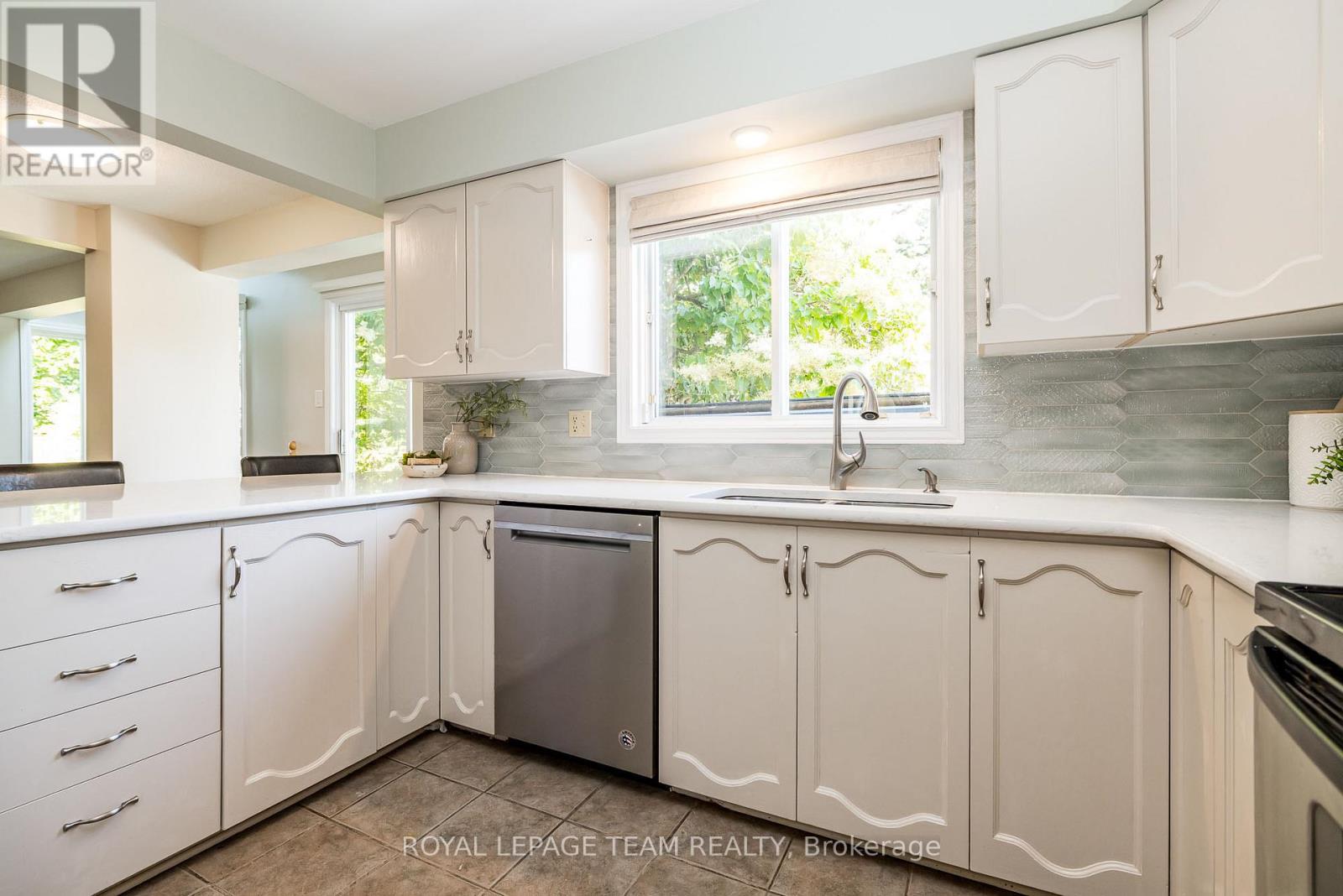 30 Halley Street, Ottawa, Ontario  K2J 3W2 - Photo 14 - X12370603