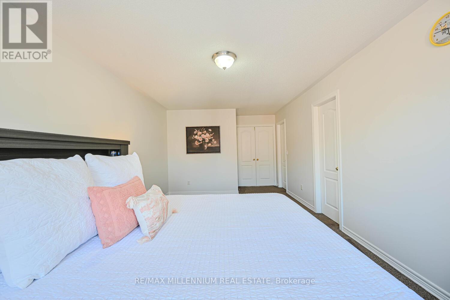 56 Attview Crescent, Brampton, Ontario  L6P 2R5 - Photo 19 - W12370473