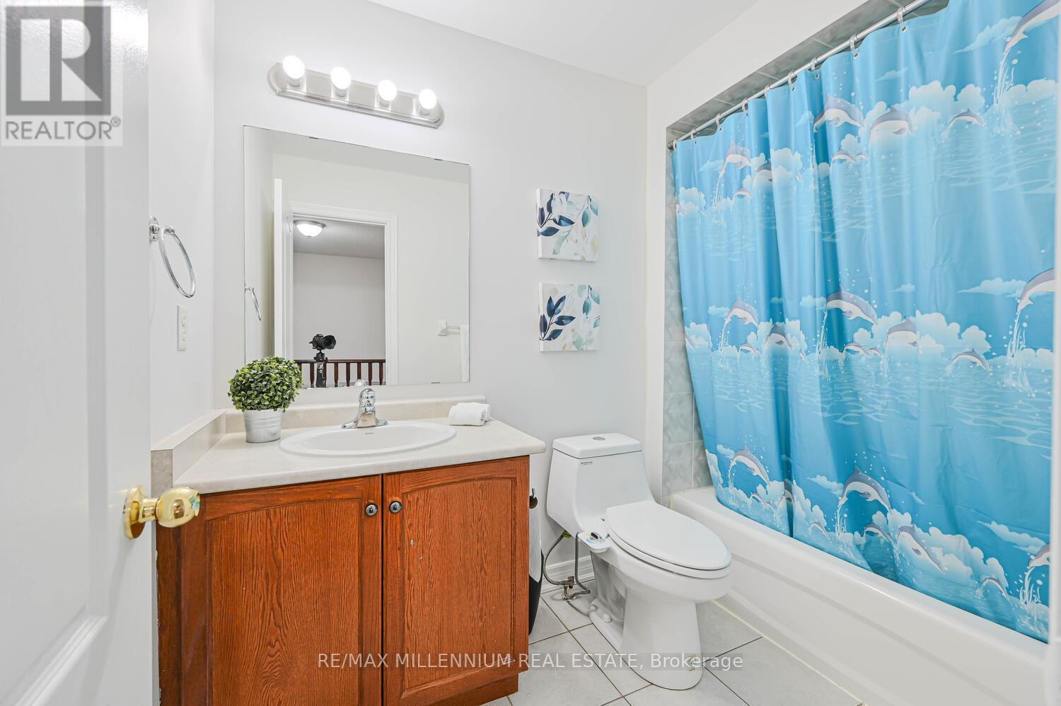 56 Attview Crescent, Brampton, Ontario  L6P 2R5 - Photo 27 - W12370473