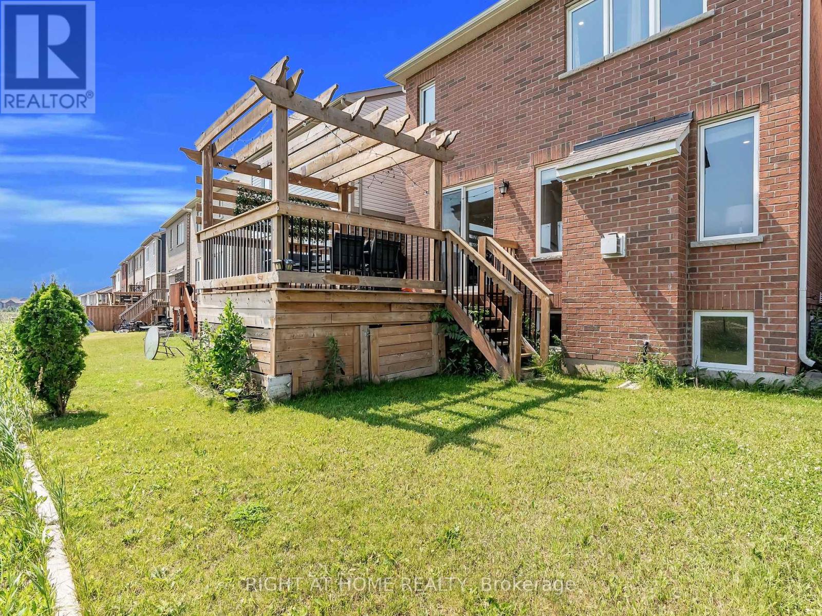 1139 Farmstead Drive, Milton, Ontario  L9E 1K8 - Photo 39 - W12370493