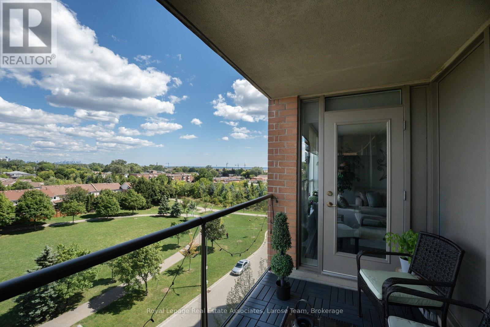 709 - 1140 Parkwest Place, Mississauga, Ontario  L5E 3K9 - Photo 28 - W12370507