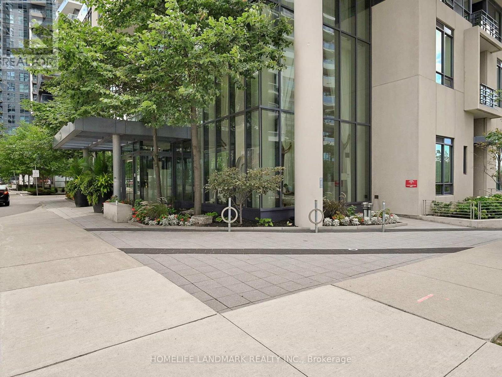 1608 - 59 Annie Craig Drive, Toronto, Ontario  M8V 0C4 - Photo 5 - W12370550