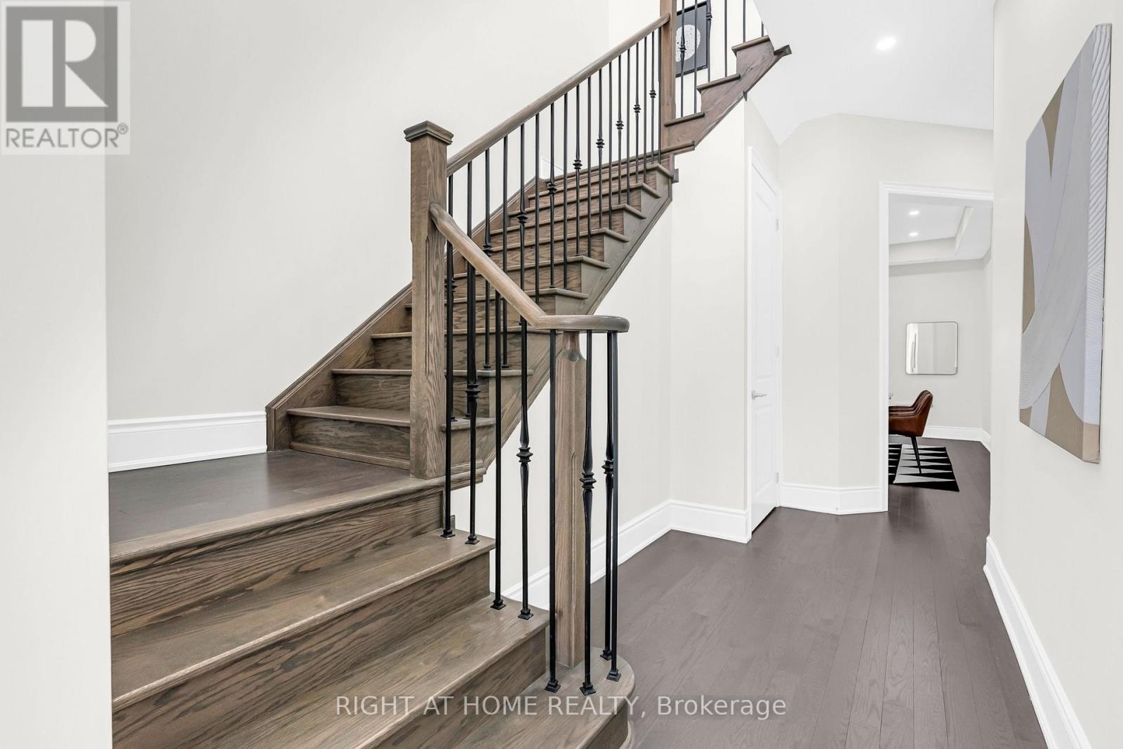 62 Dotchson Avenue, Caledon, Ontario  L7C 4G7 - Photo 16 - W12370567