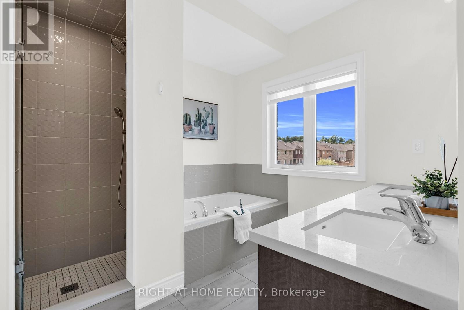 62 Dotchson Avenue, Caledon, Ontario  L7C 4G7 - Photo 23 - W12370567