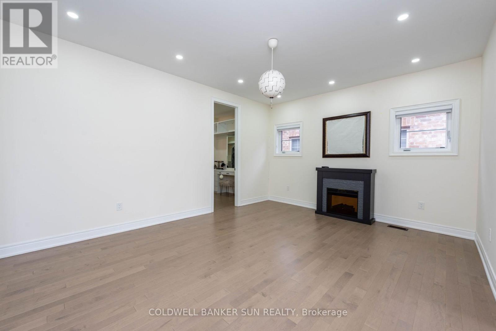 29 Midmorning Street, Brampton, Ontario  L6X 5R5 - Photo 13 - W12370573