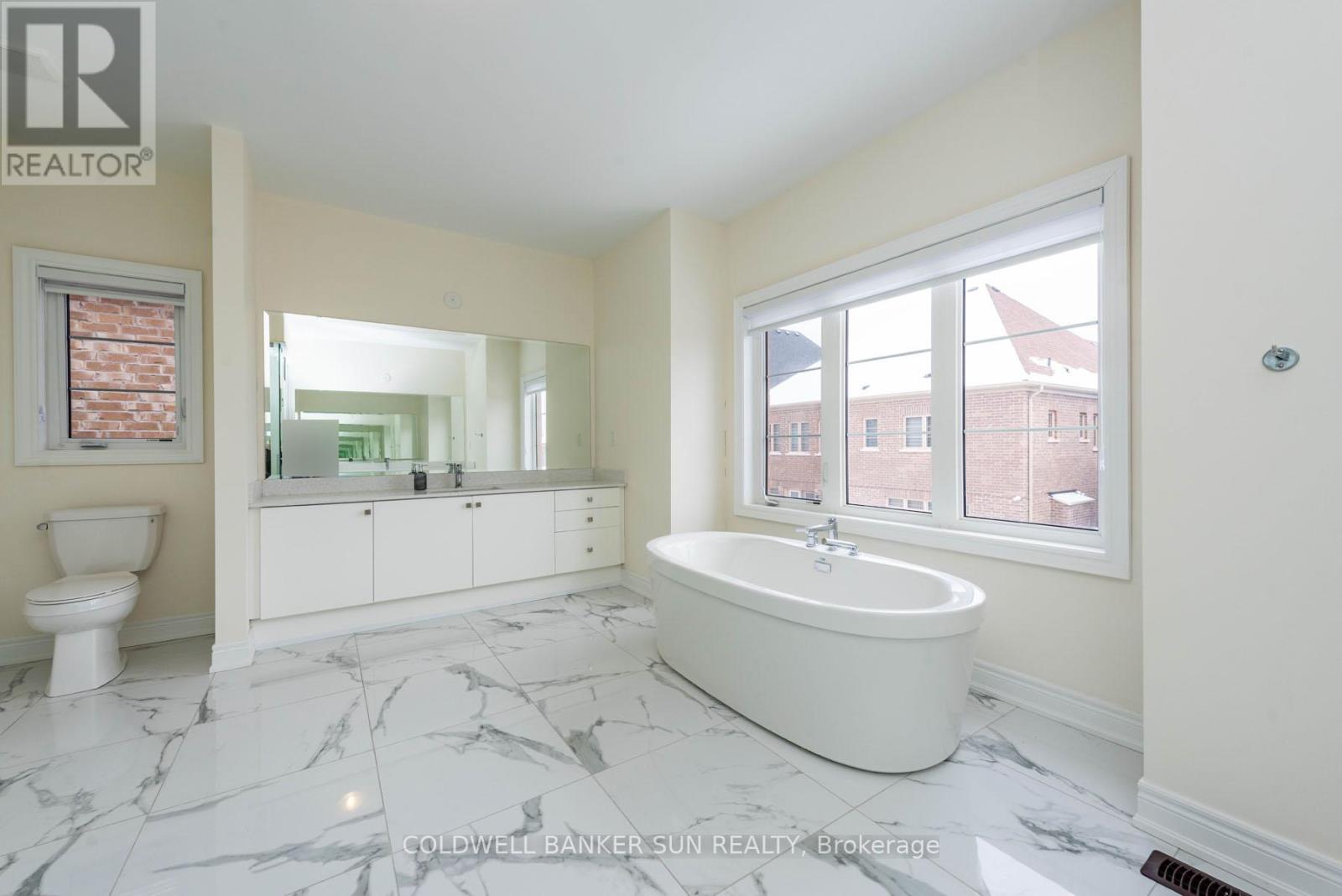 29 Midmorning Street, Brampton, Ontario  L6X 5R5 - Photo 31 - W12370573
