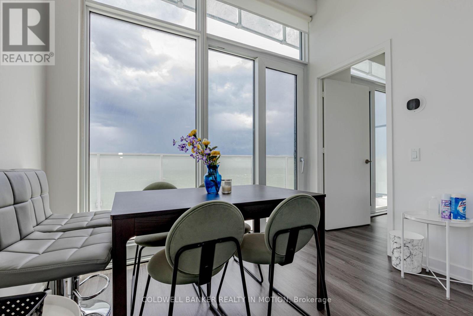2503 - 3883 Quartz Road, Mississauga, Ontario  L5B 0M4 - Photo 14 - W12368661