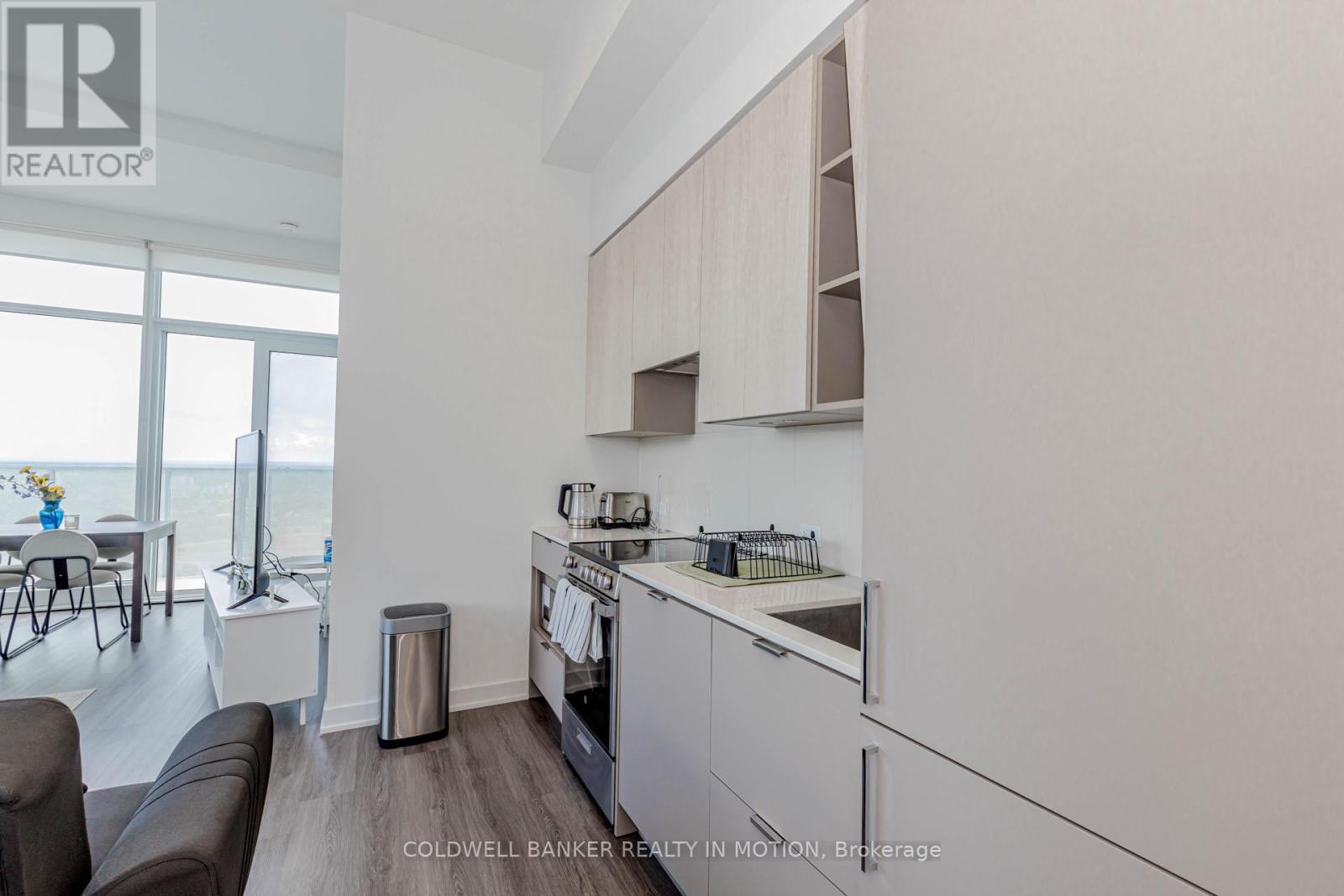 2503 - 3883 Quartz Road, Mississauga, Ontario  L5B 0M4 - Photo 7 - W12368661