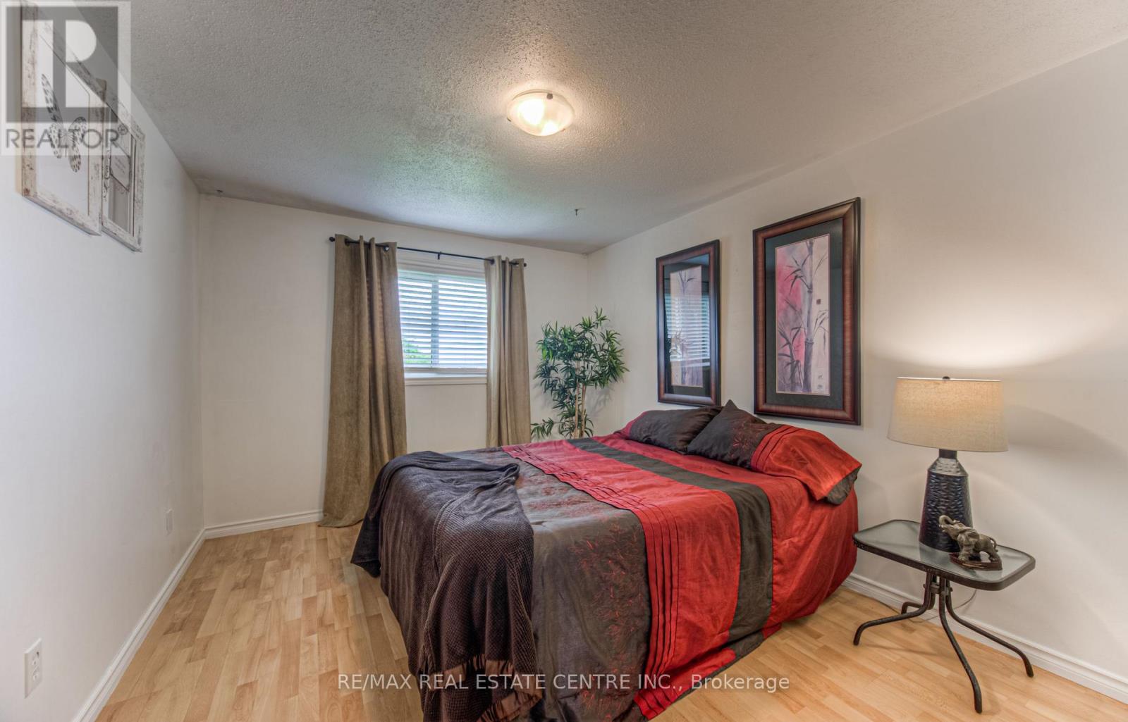 176 Coghill Place, Waterloo, Ontario  N2V 1P3 - Photo 18 - X12370579