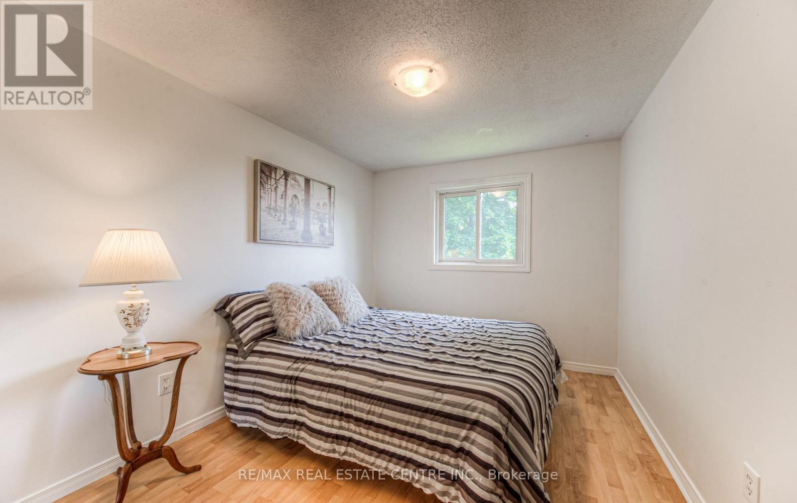176 Coghill Place, Waterloo, Ontario  N2V 1P3 - Photo 22 - X12370579