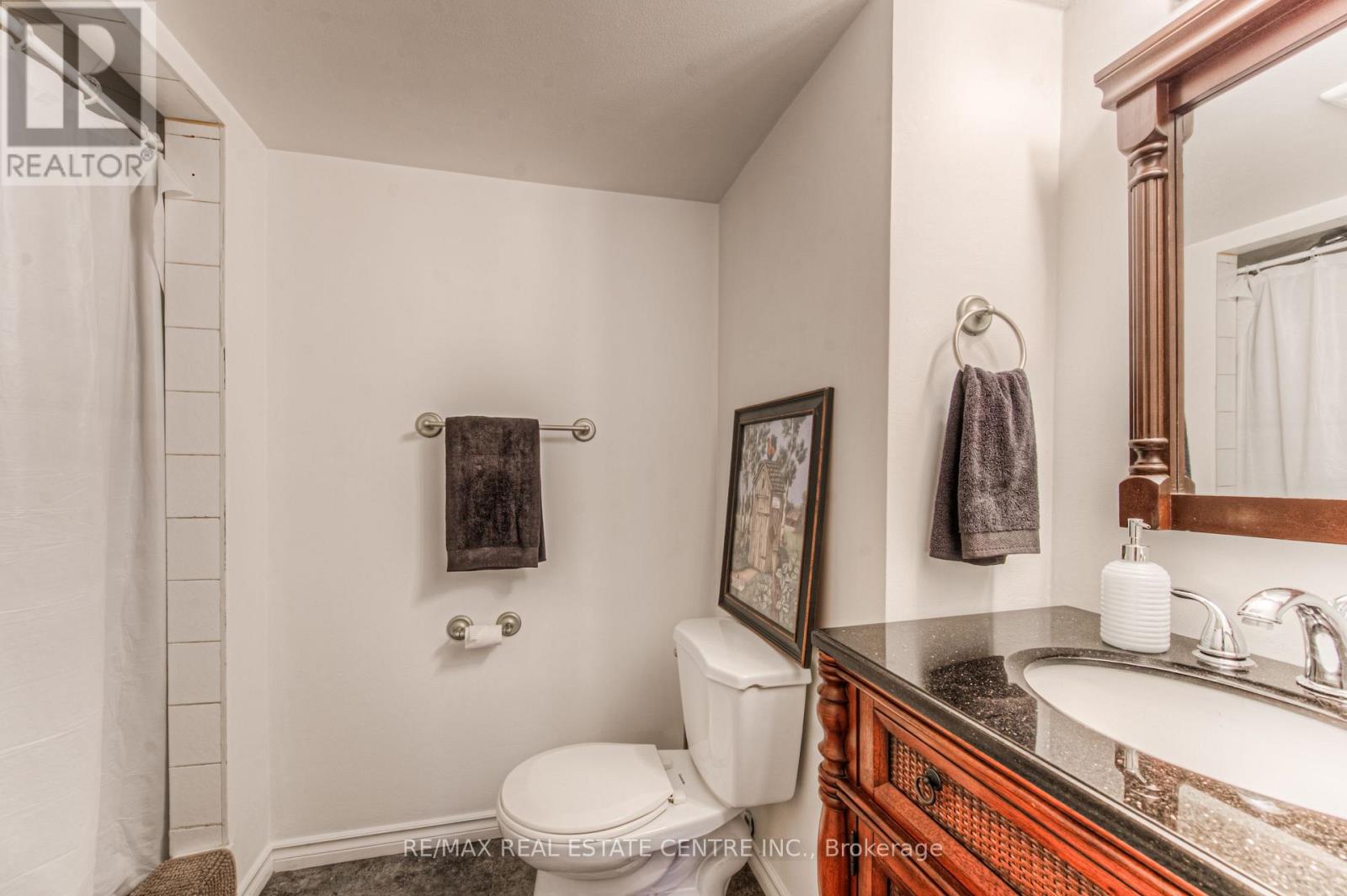 176 Coghill Place, Waterloo, Ontario  N2V 1P3 - Photo 31 - X12370579