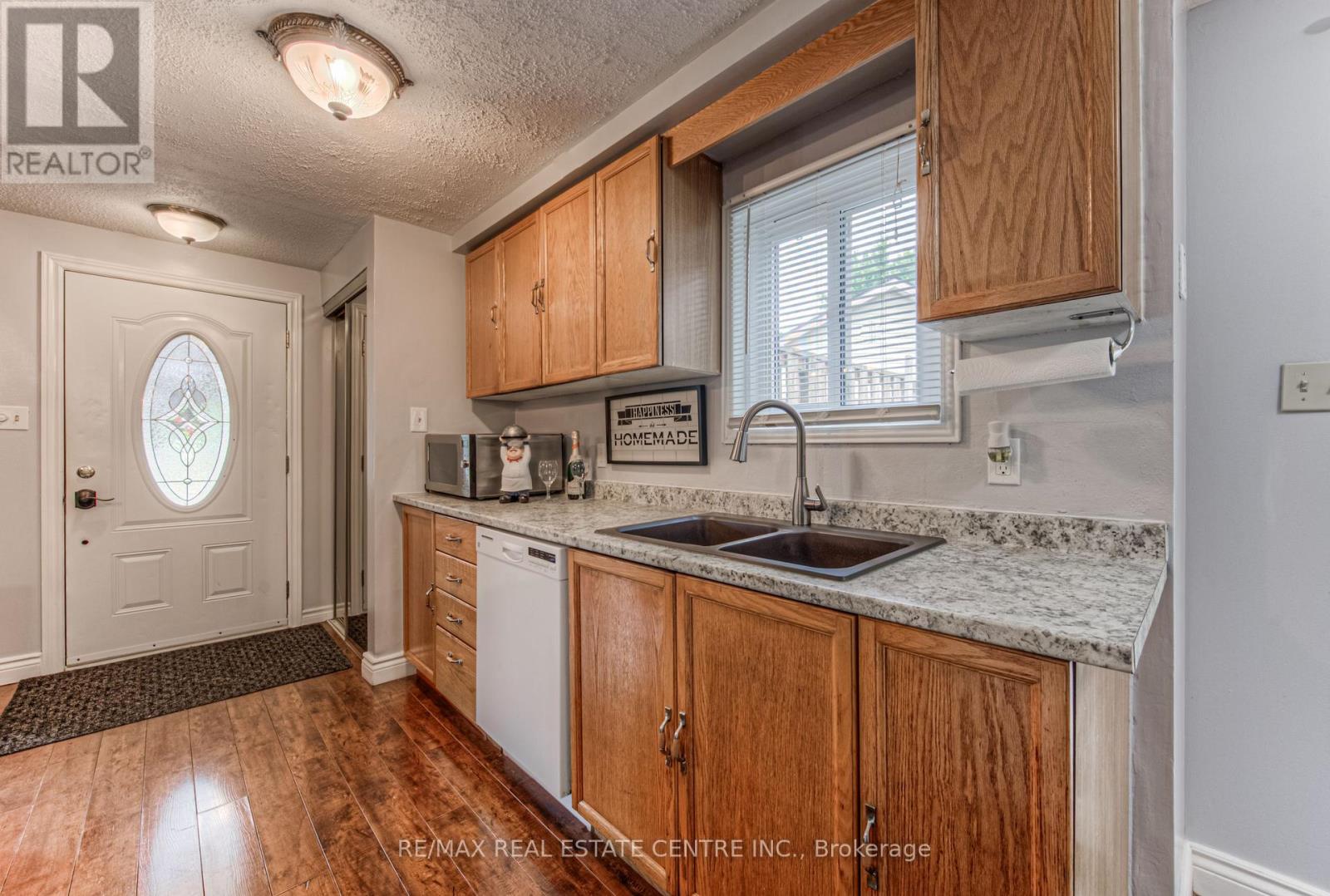 Property at 176 COGHILL PLACE image 5