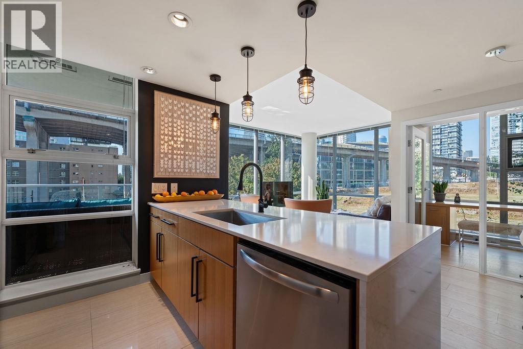 305 638 Beach Crescent, Vancouver, British Columbia V6Z 3H4 - Photo 5 - R3041499