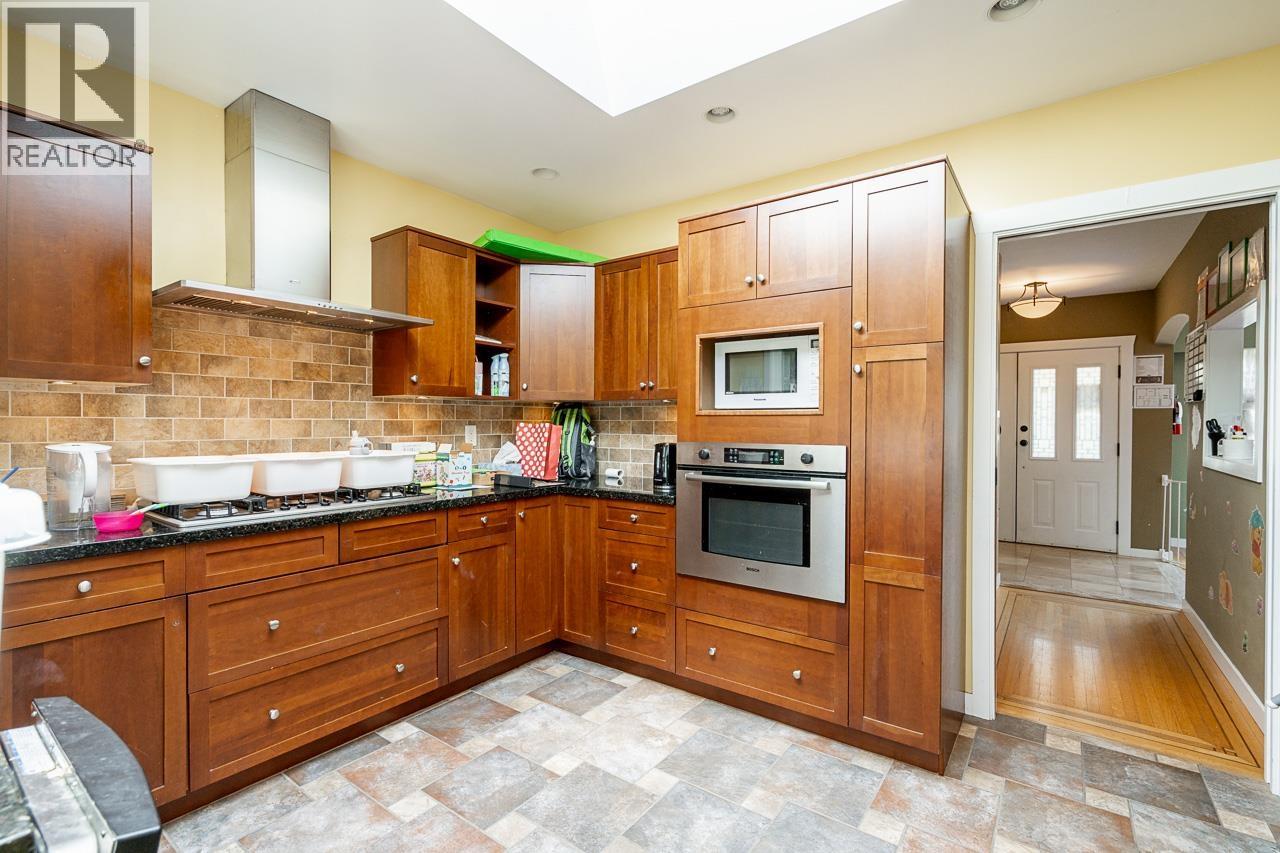 4871 Highlawn Drive, Burnaby, British Columbia  V5C 3T2 - Photo 12 - R3041486