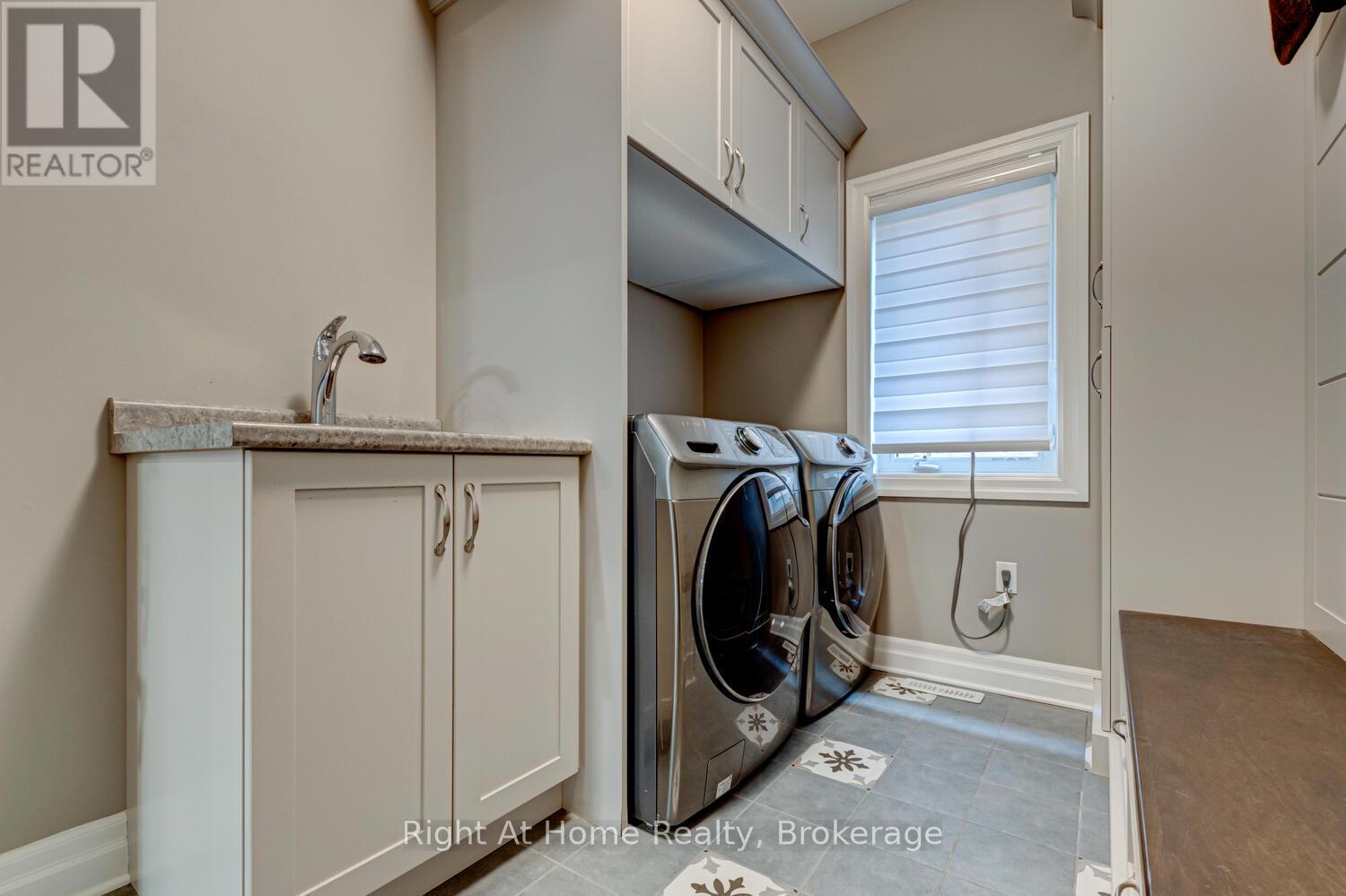 1038 Trailsway Avenue, London South, Ontario  N6K 0J2 - Photo 21 - X12275027