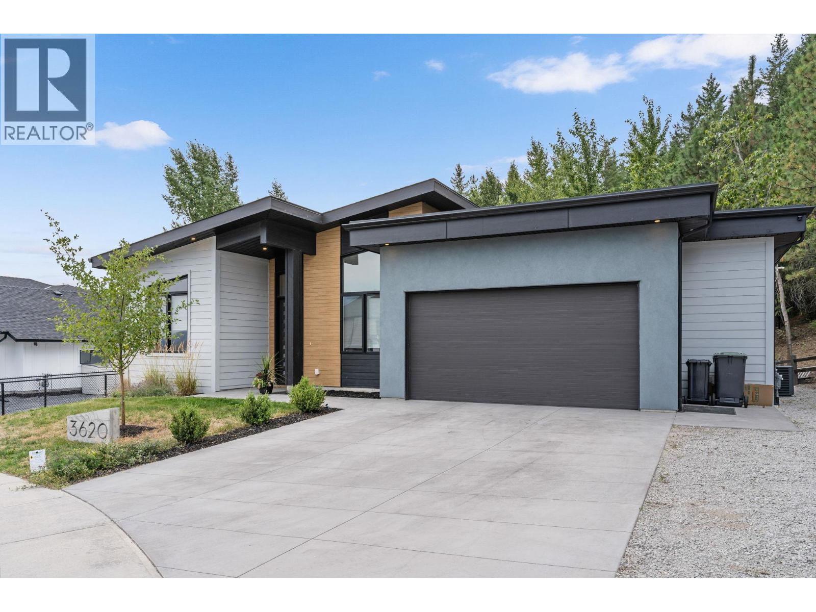 3620 SILVER Way, West Kelowna, British Columbia