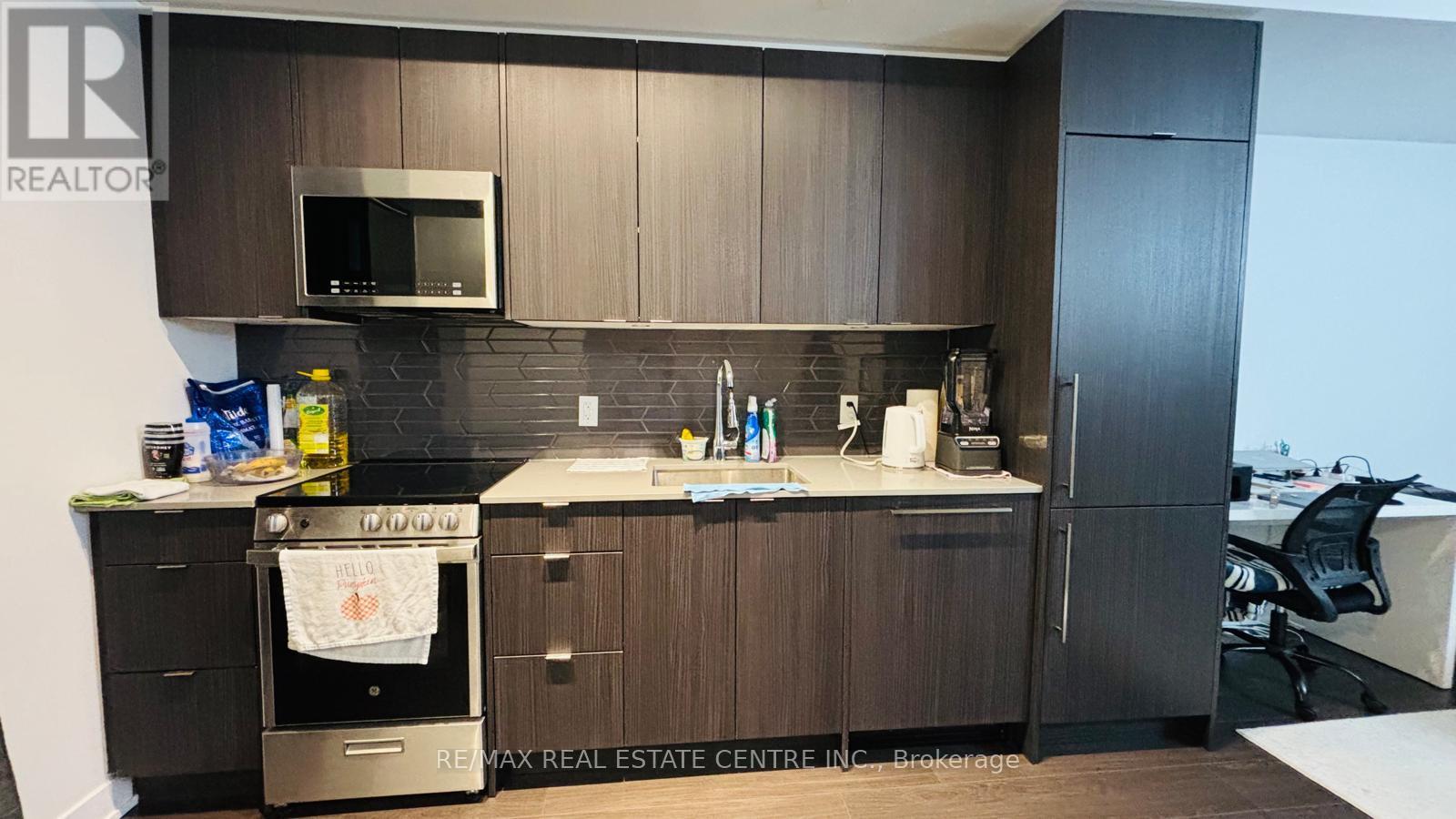 1503 - 4130 Parkside Village Drive, Mississauga, Ontario  L5B 0L7 - Photo 10 - W12343081
