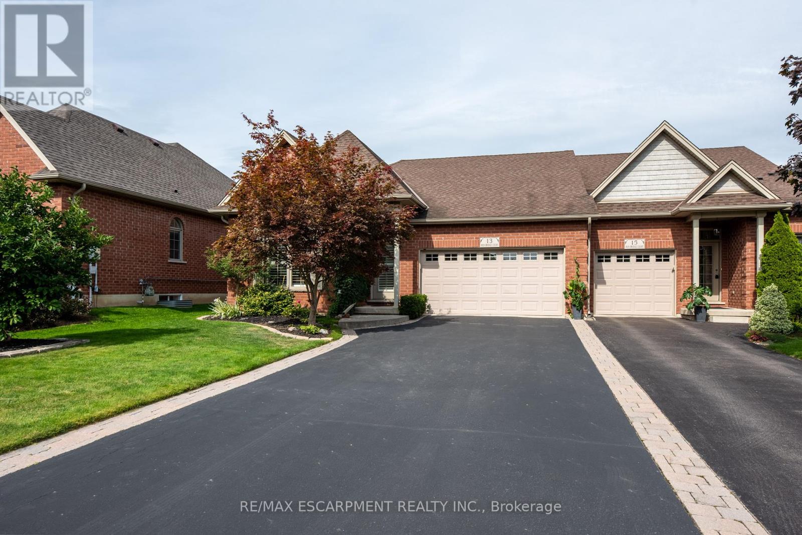 13 Iron Bridge Court, Haldimand, Ontario  N3W 0A4 - Photo 3 - X12370055