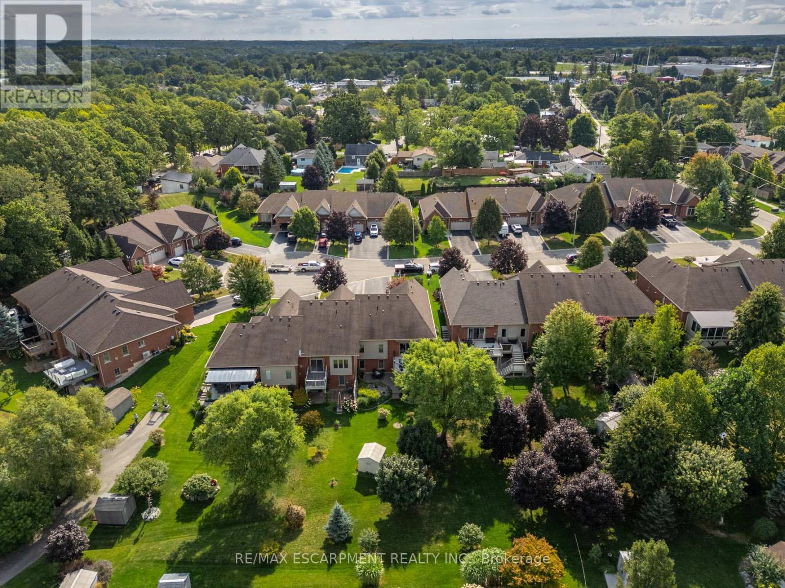 13 Iron Bridge Court, Haldimand, Ontario  N3W 0A4 - Photo 48 - X12370055