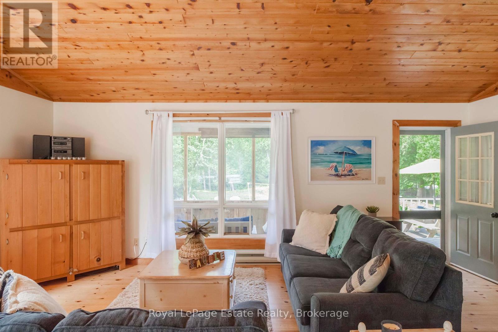 503 Bruce Avenue, South Bruce Peninsula, Ontario  N0H 2G0 - Photo 18 - X12328418