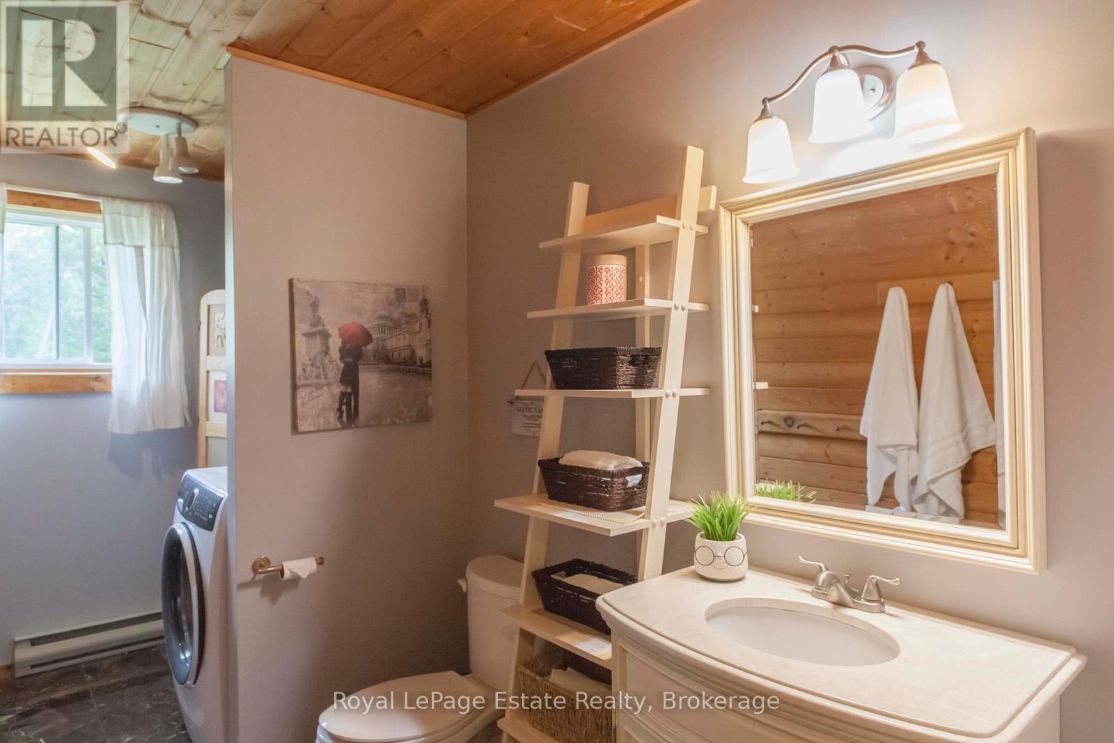 503 Bruce Avenue, South Bruce Peninsula, Ontario  N0H 2G0 - Photo 43 - X12328418